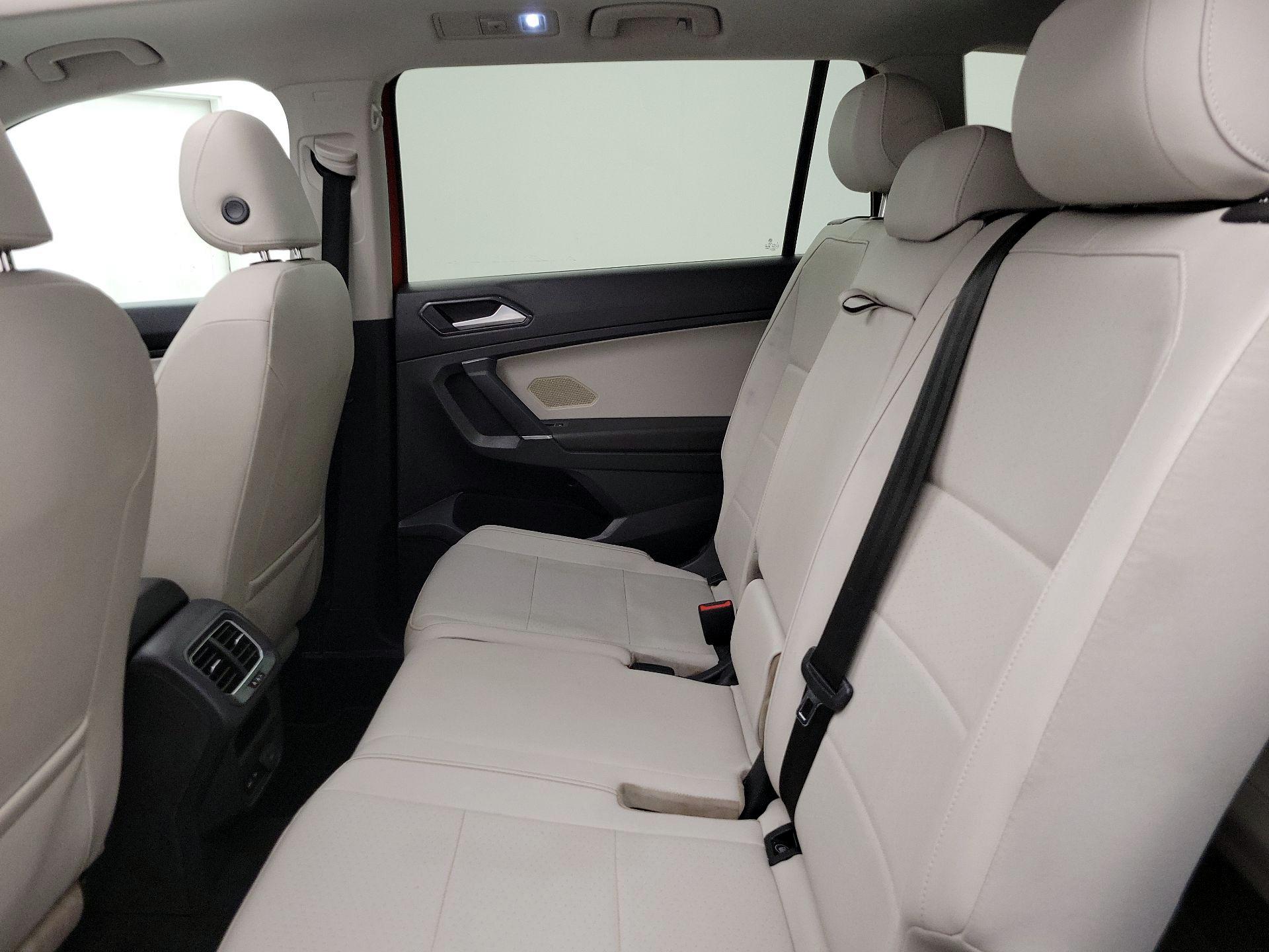 Thumbnail: 2018 Volkswagen Tiguan - 20