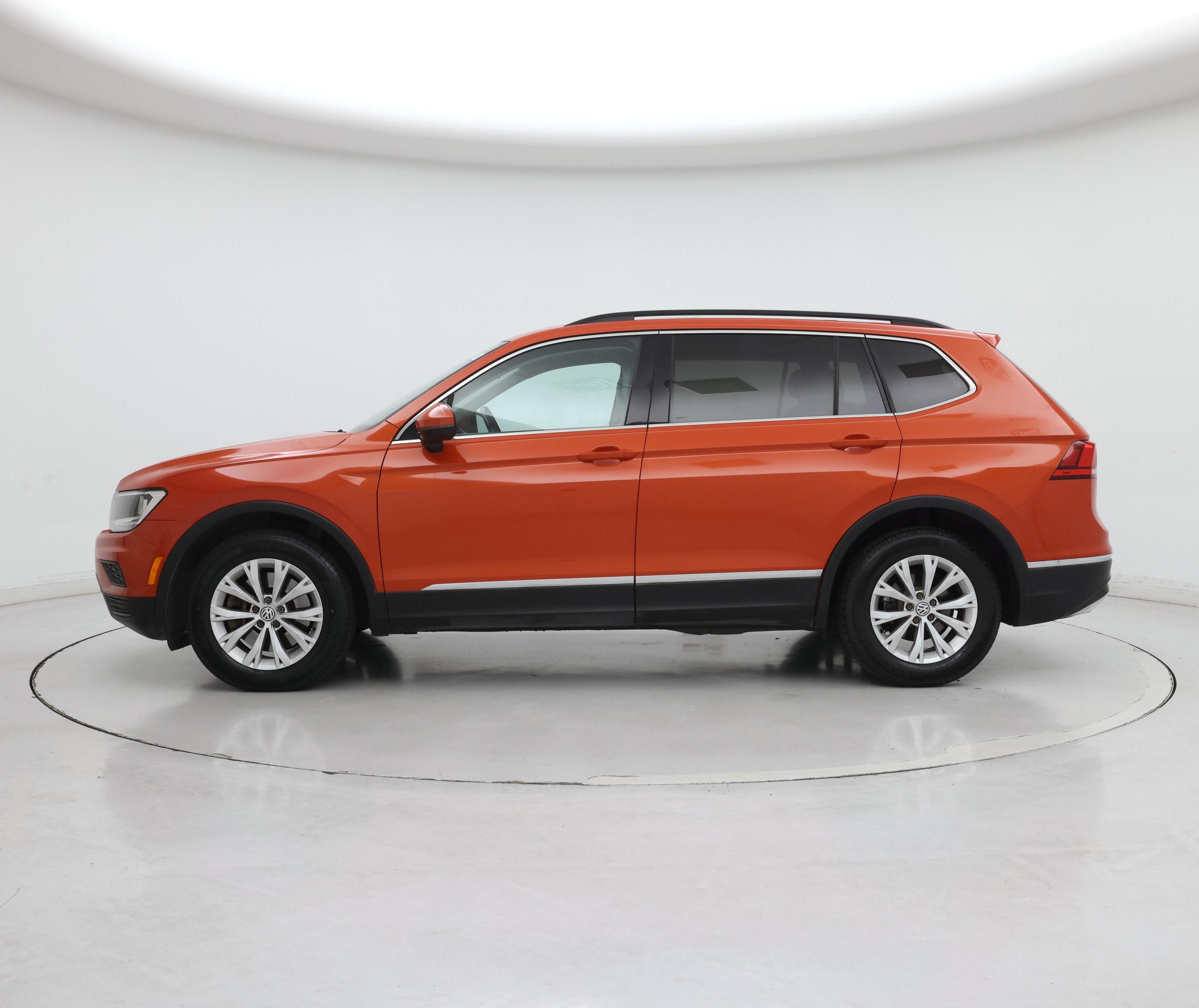 Thumbnail: 2018 Volkswagen Tiguan - 3