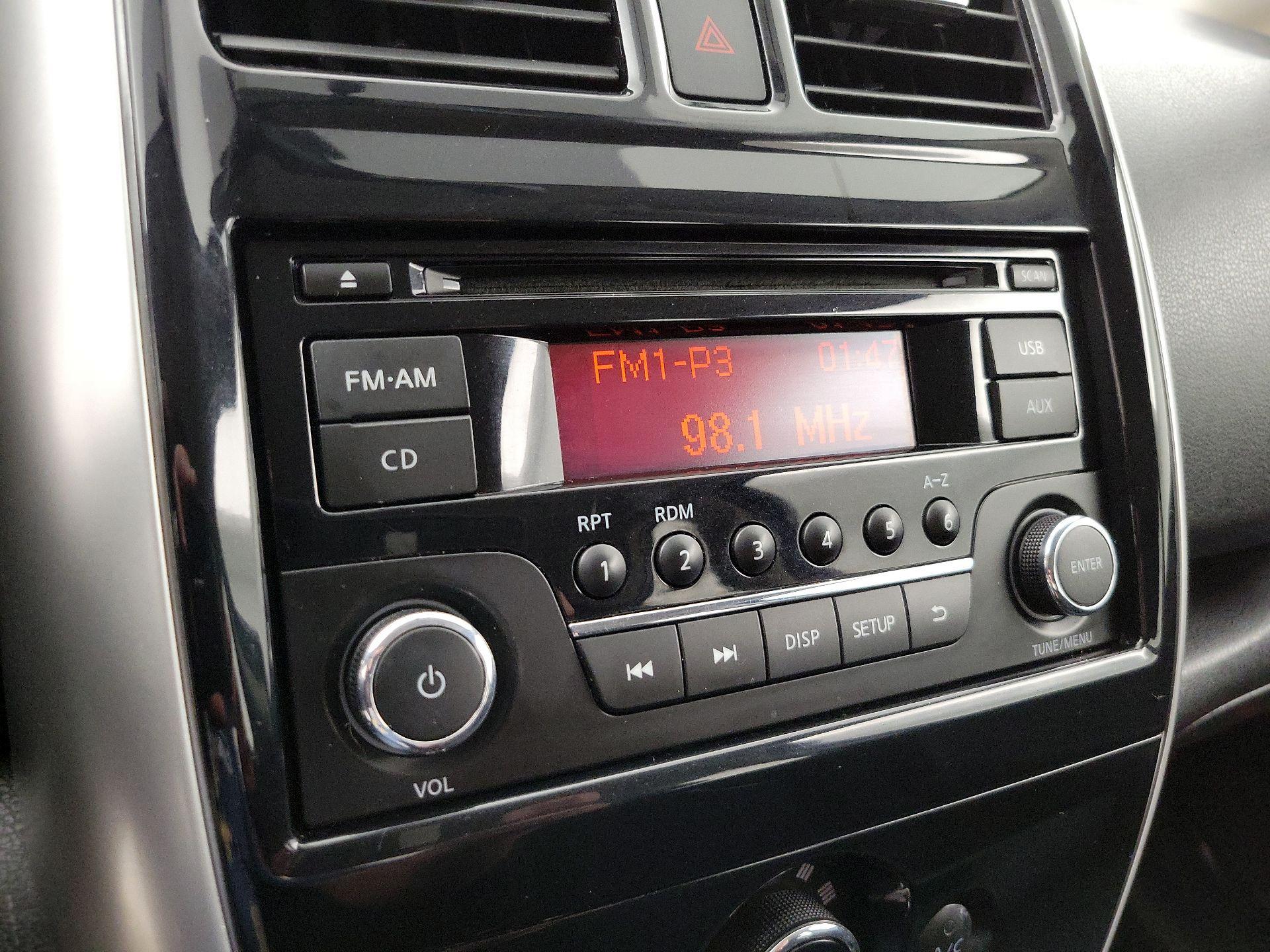 Thumbnail: 2015 Nissan Versa Note - 14
