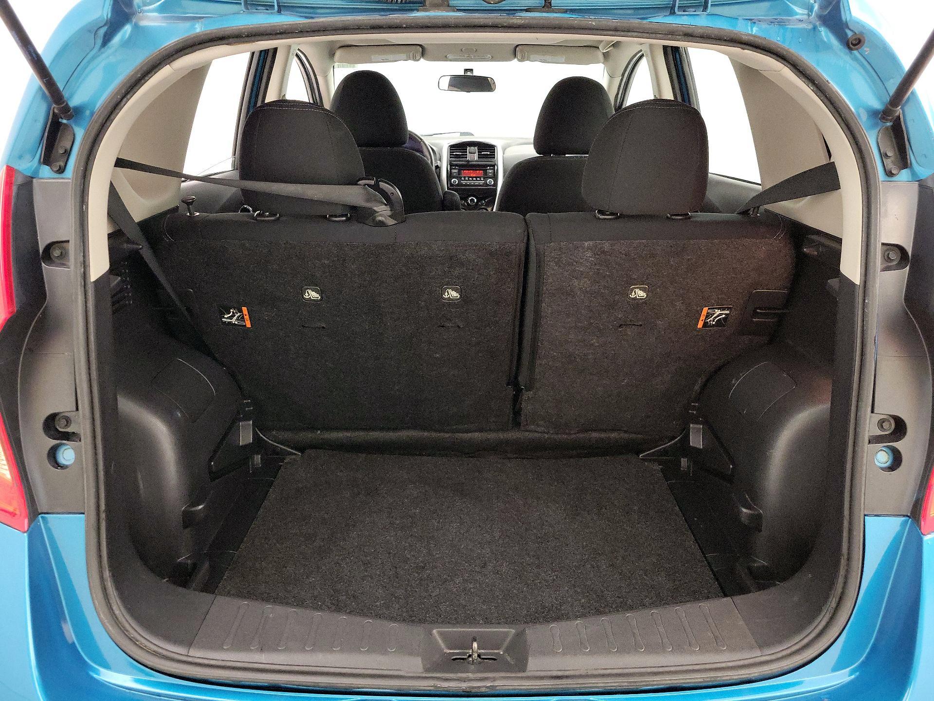 Thumbnail: 2015 Nissan Versa Note - 19