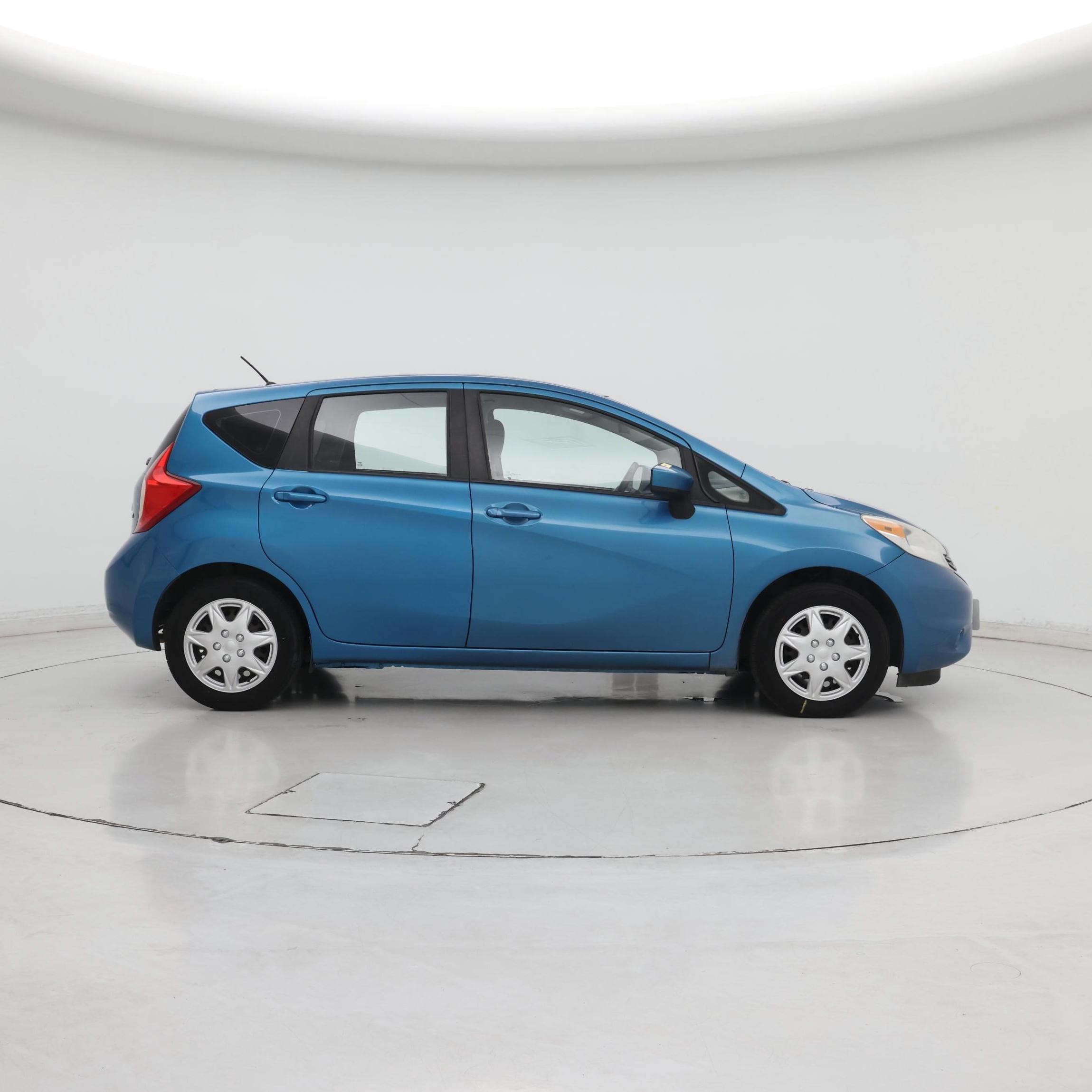 Thumbnail: 2015 Nissan Versa Note - 7