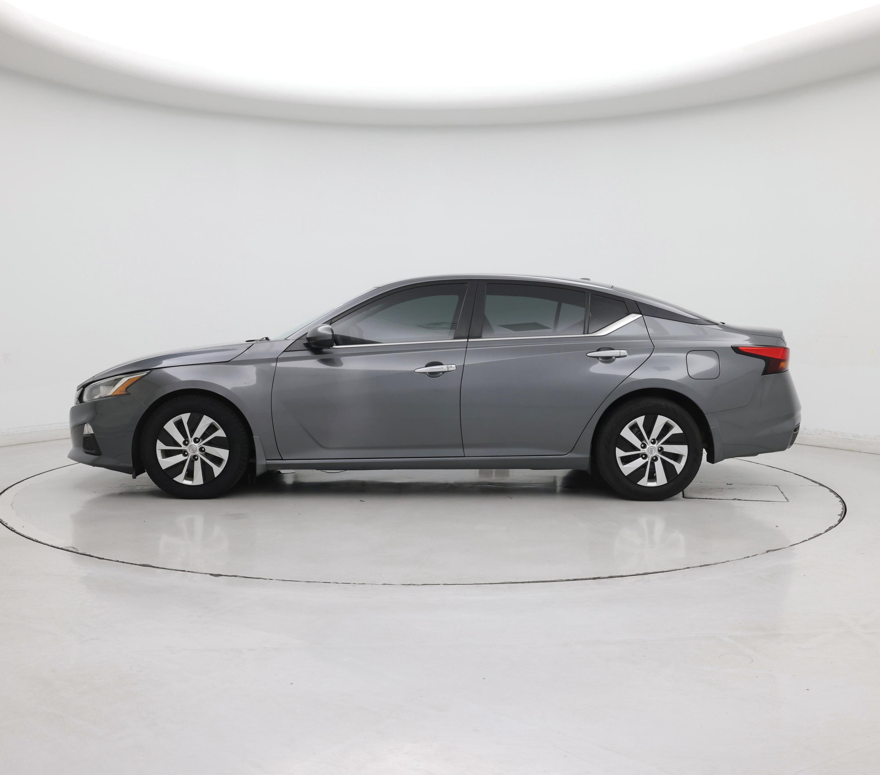 Thumbnail: 2020 Nissan Altima - 3