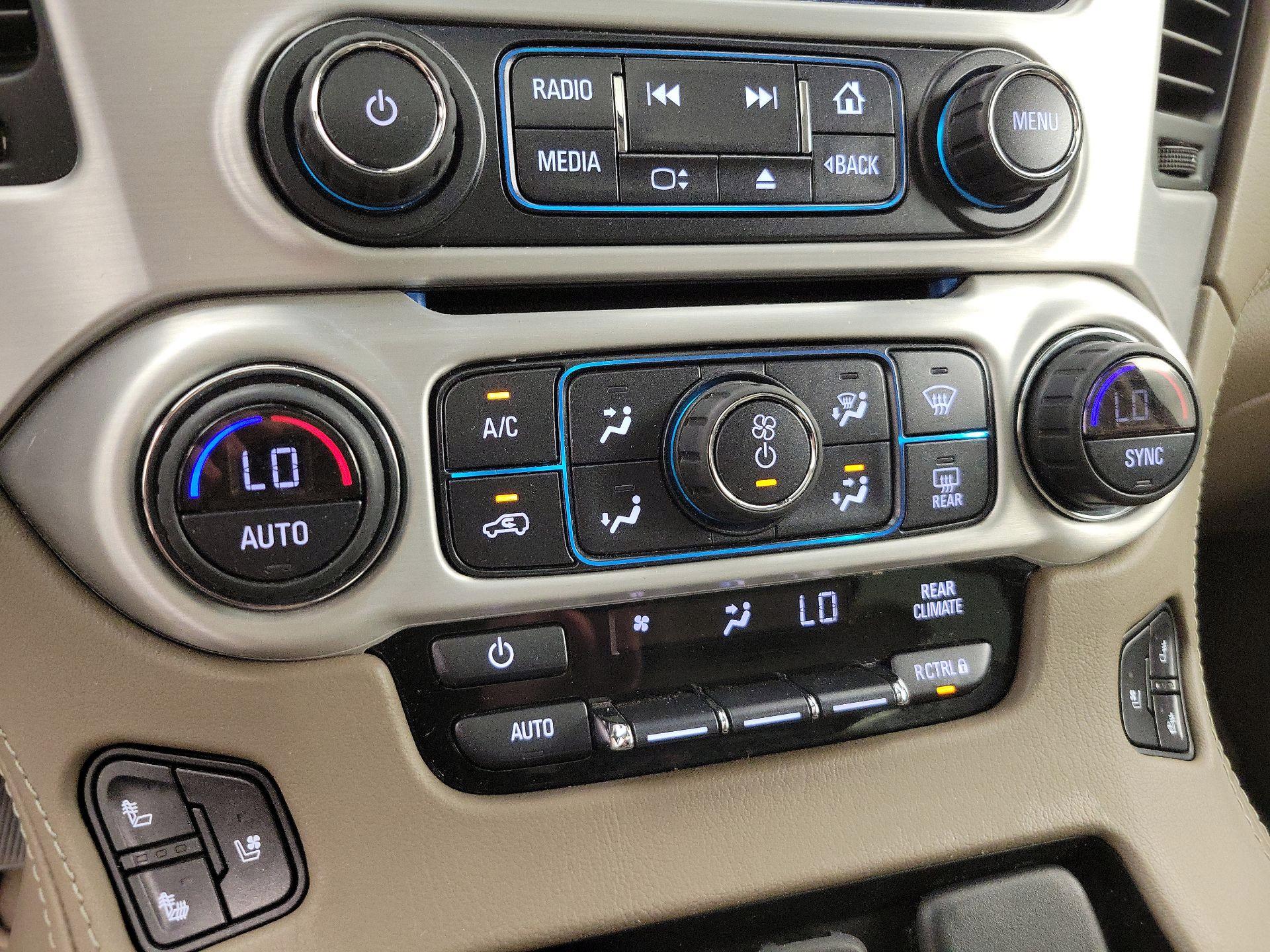 Thumbnail: 2019 GMC Yukon XL - 17
