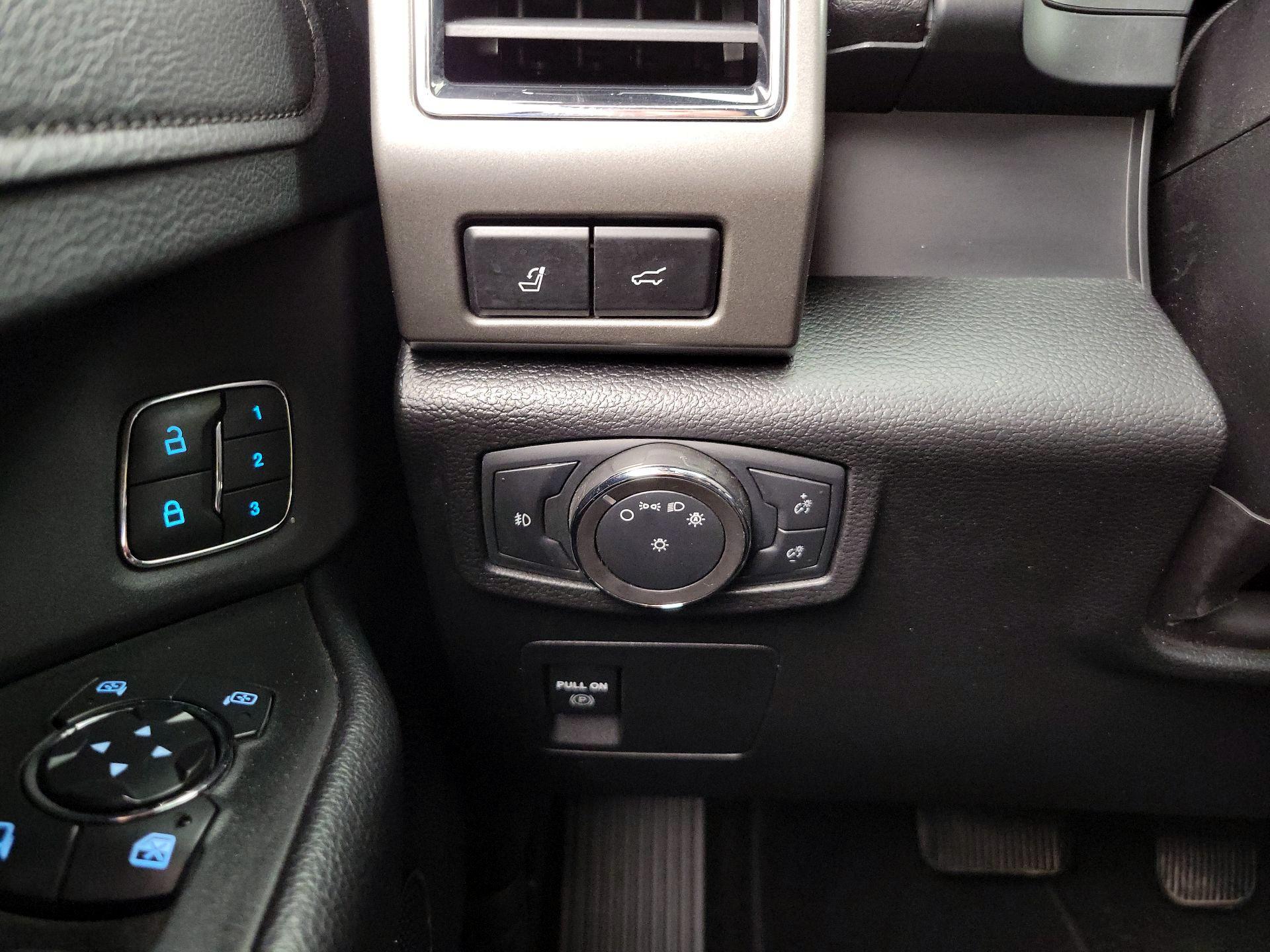 Thumbnail: 2020 Ford Expedition - 13