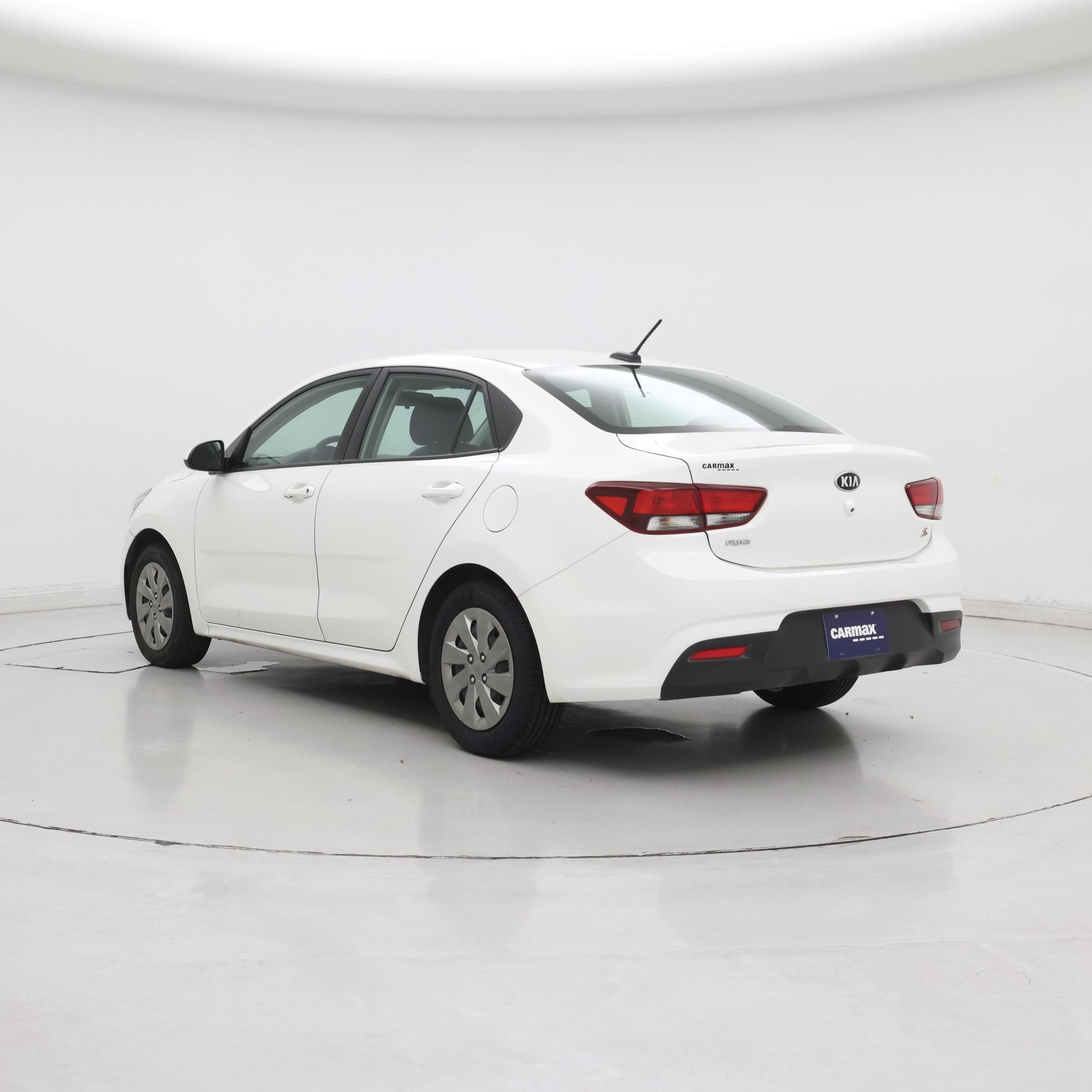 Thumbnail: 2019 Kia Rio - 2