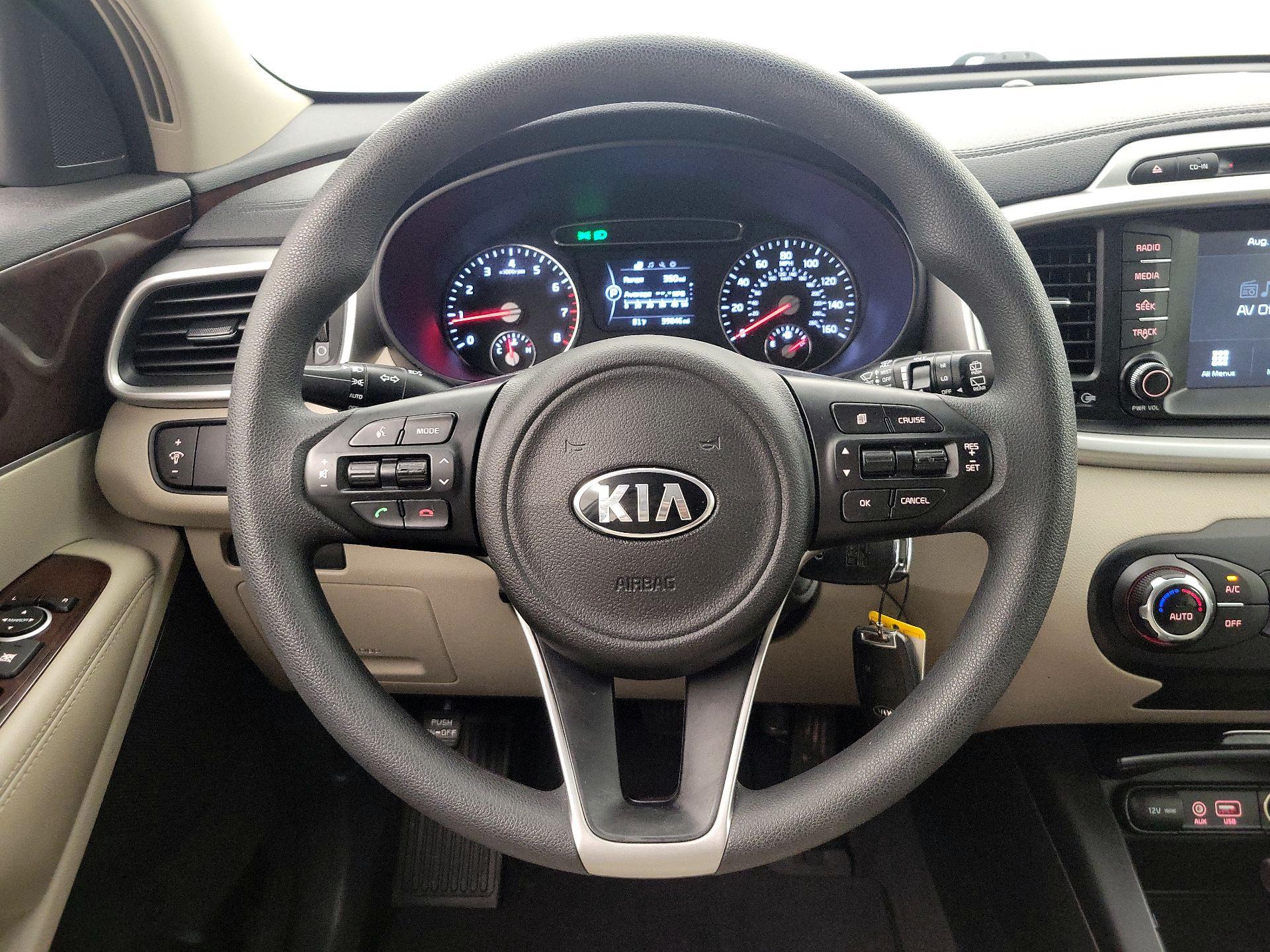Thumbnail: 2018 Kia Sorento - 10
