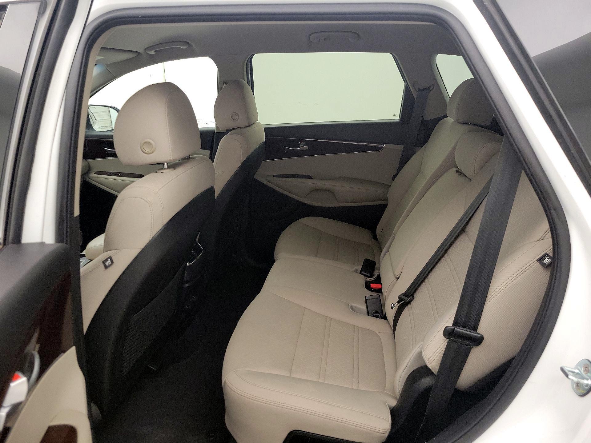 Thumbnail: 2018 Kia Sorento - 19