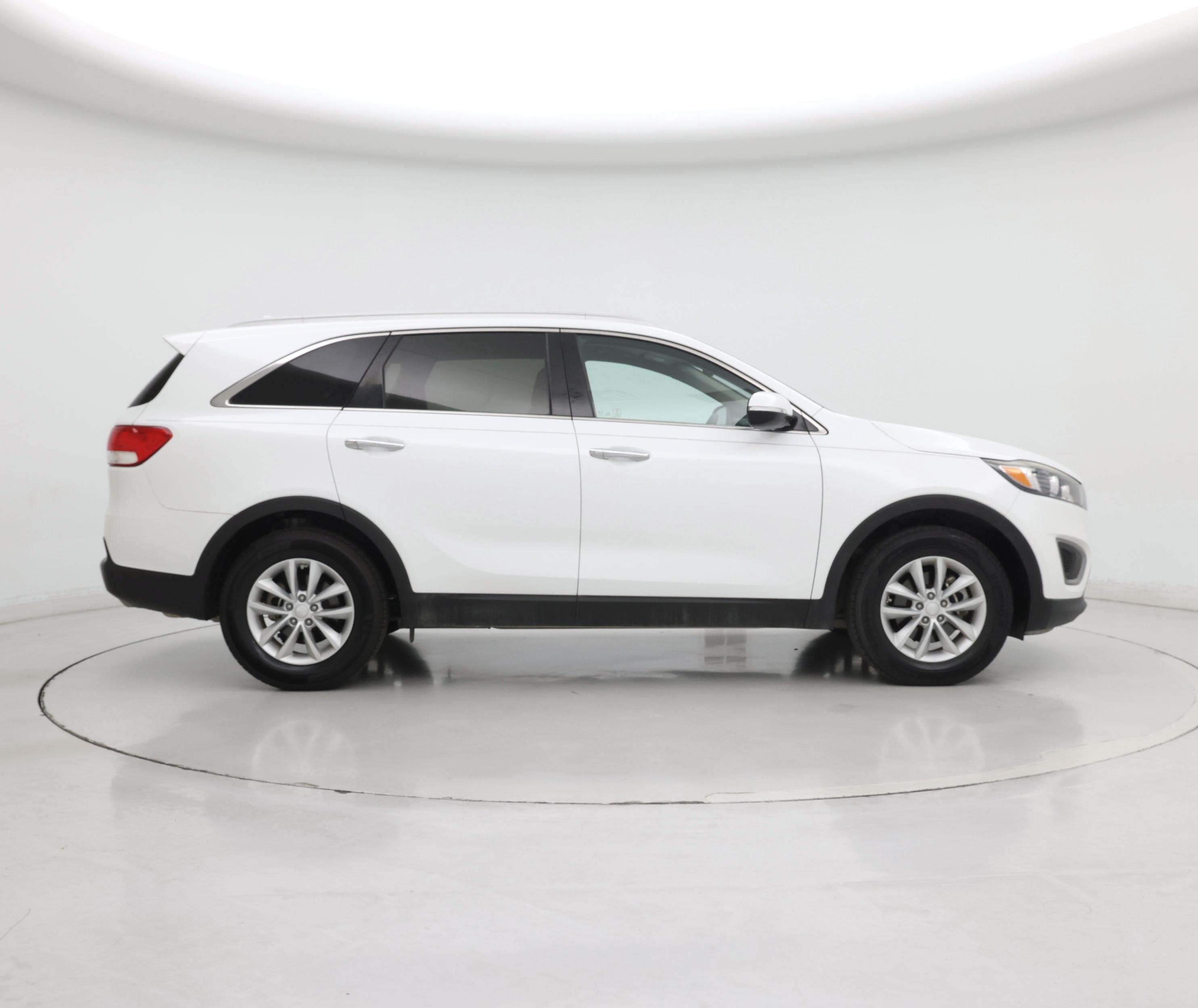 Thumbnail: 2018 Kia Sorento - 7