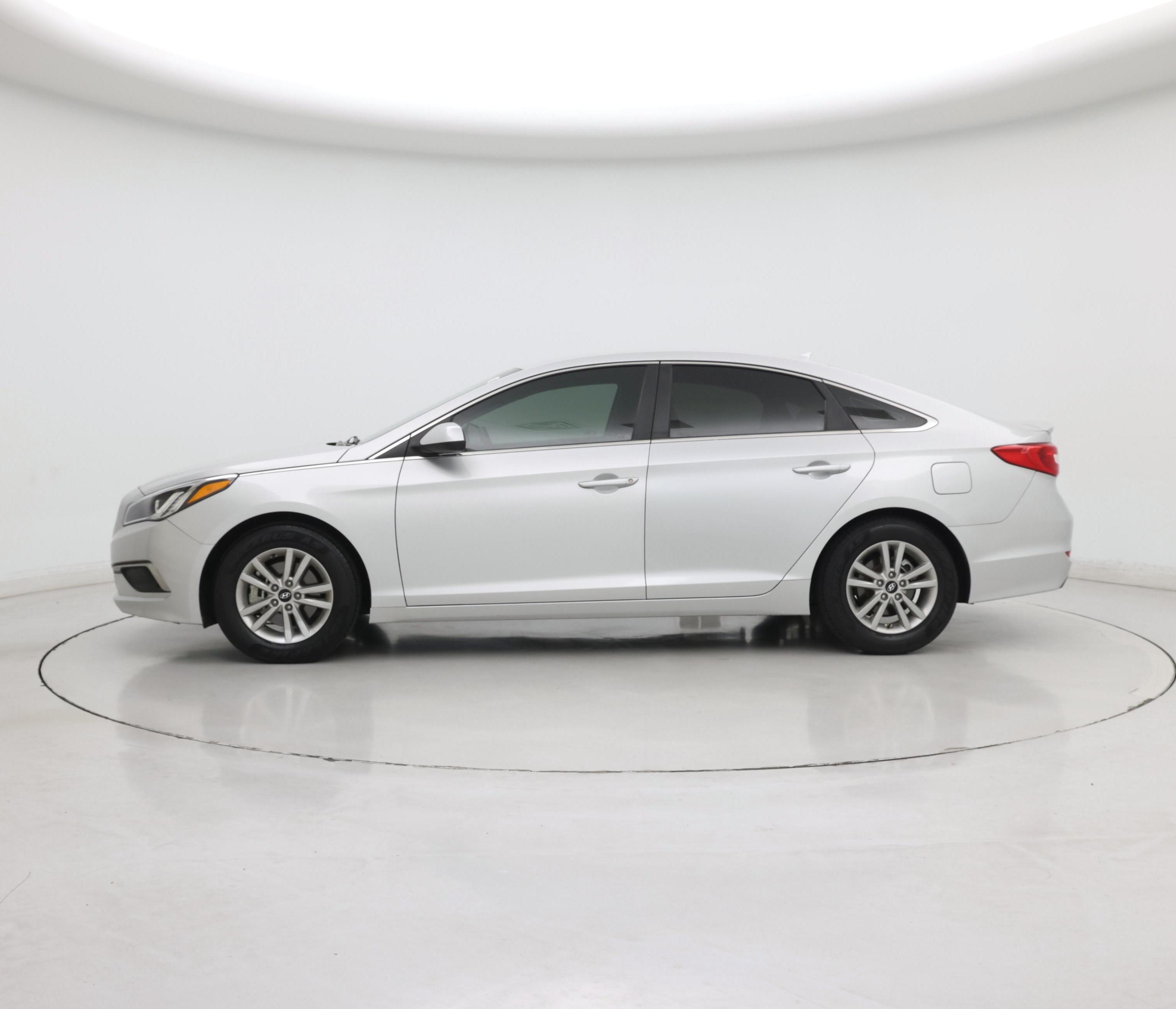 Thumbnail: 2017 Hyundai Sonata - 3