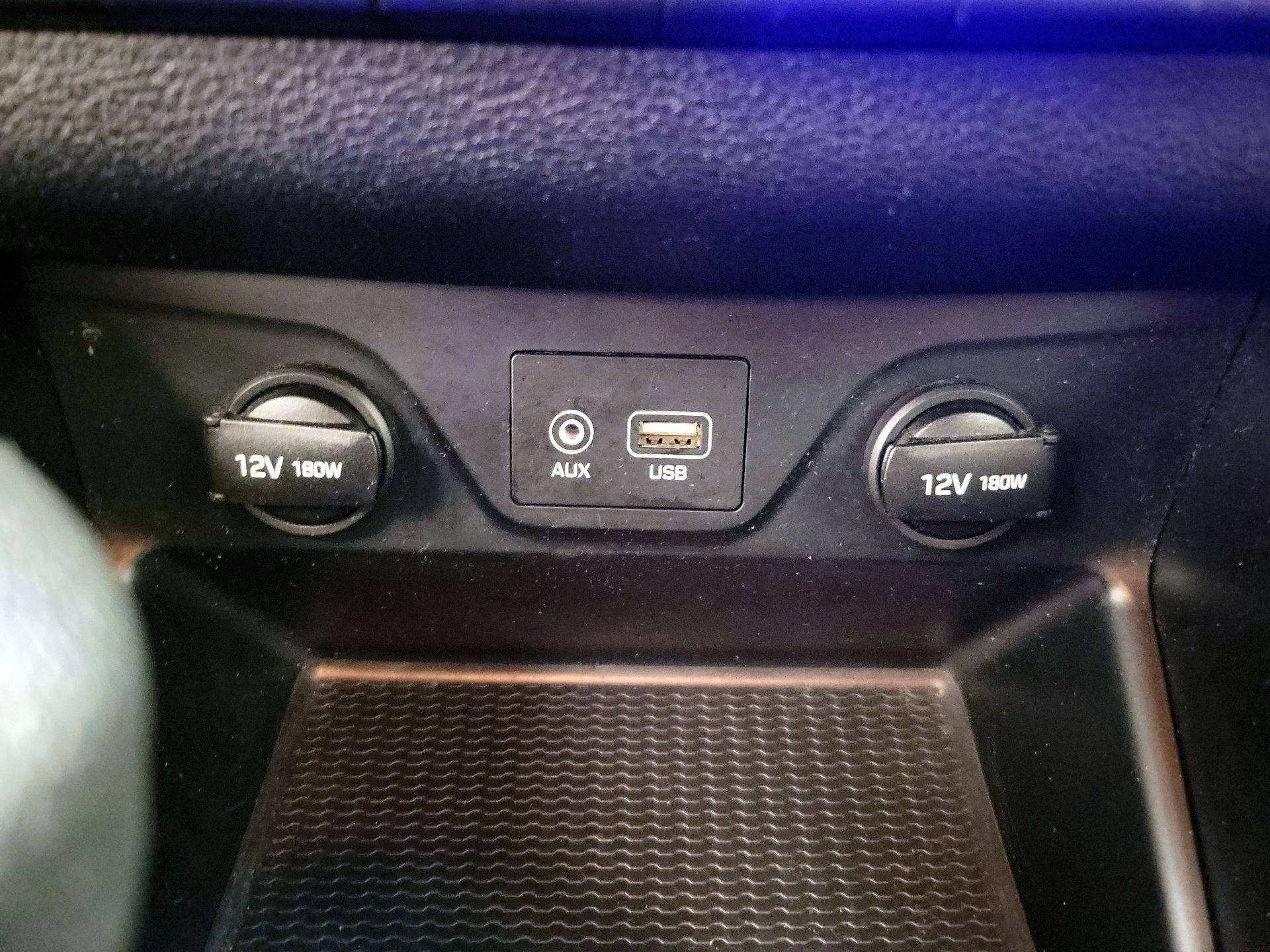 Thumbnail: 2019 Hyundai Tucson - 18