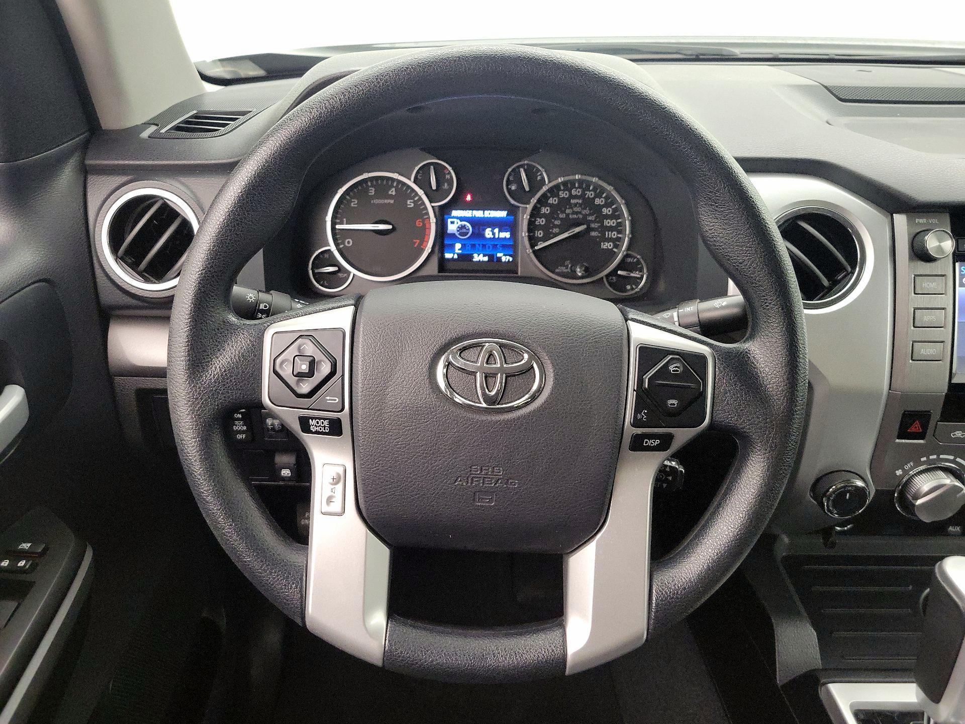 Thumbnail: 2015 Toyota Tundra - 10