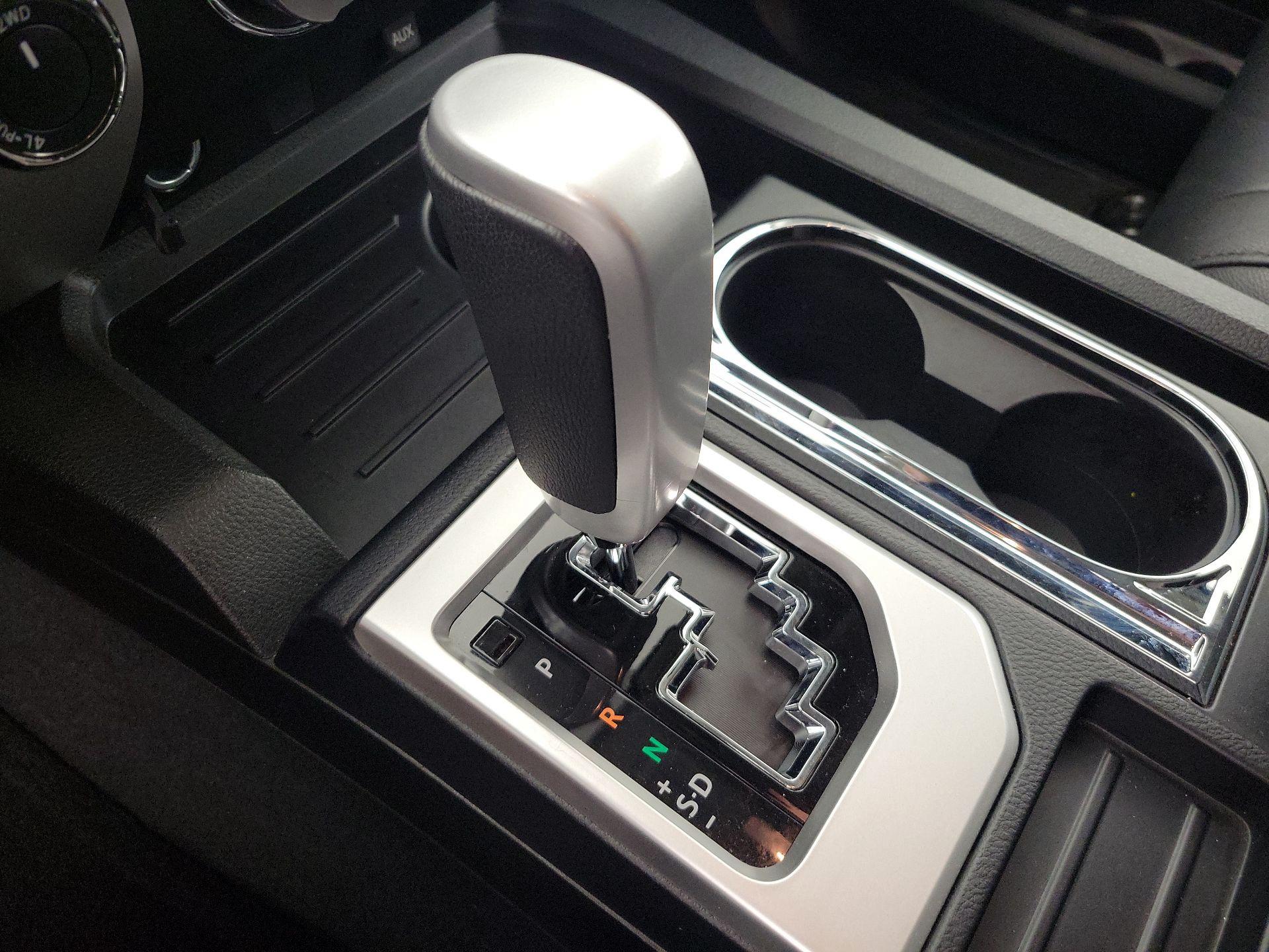 Thumbnail: 2015 Toyota Tundra - 17