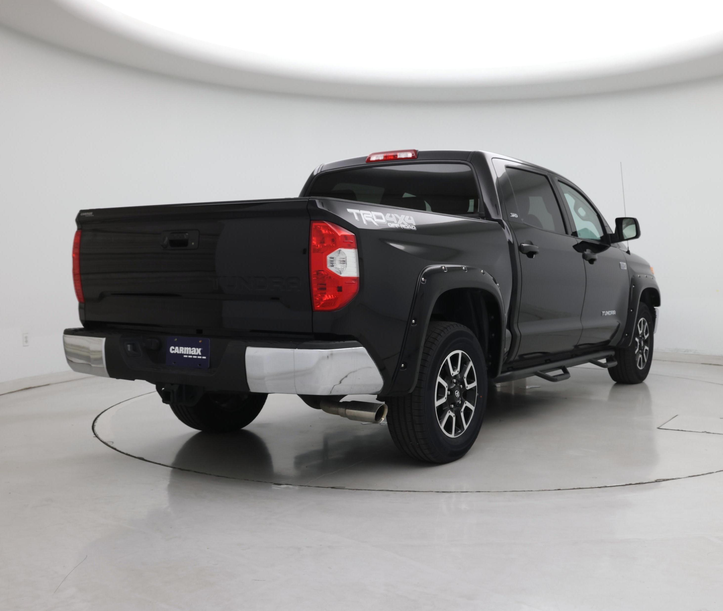 Thumbnail: 2015 Toyota Tundra - 8