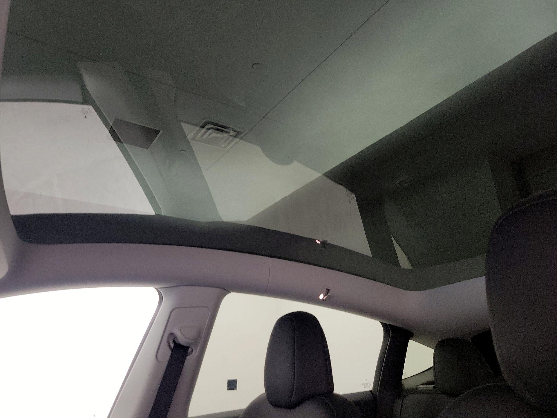 Thumbnail: 2023 Tesla Model Y - 18