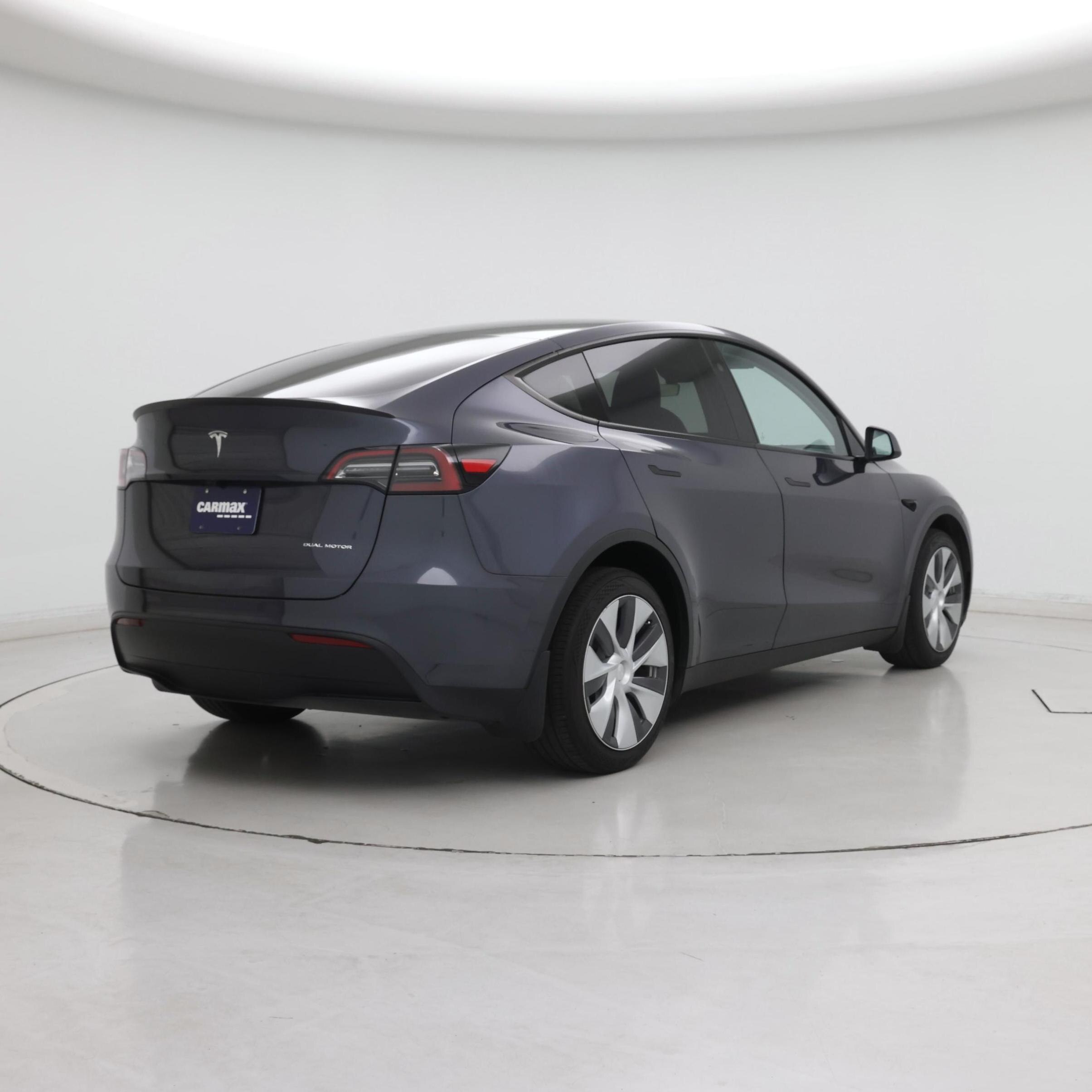 Thumbnail: 2023 Tesla Model Y - 8
