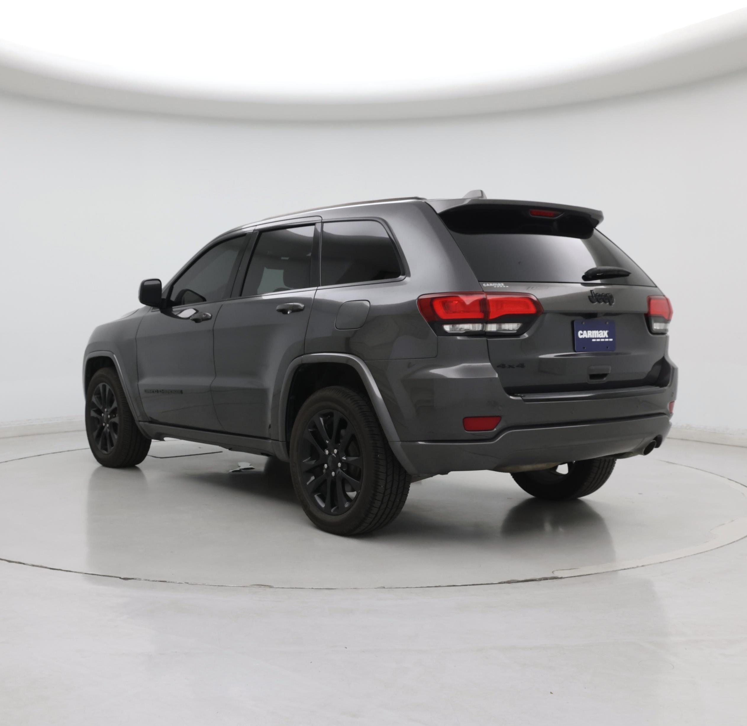 Thumbnail: 2018 Jeep Grand Cherokee - 2