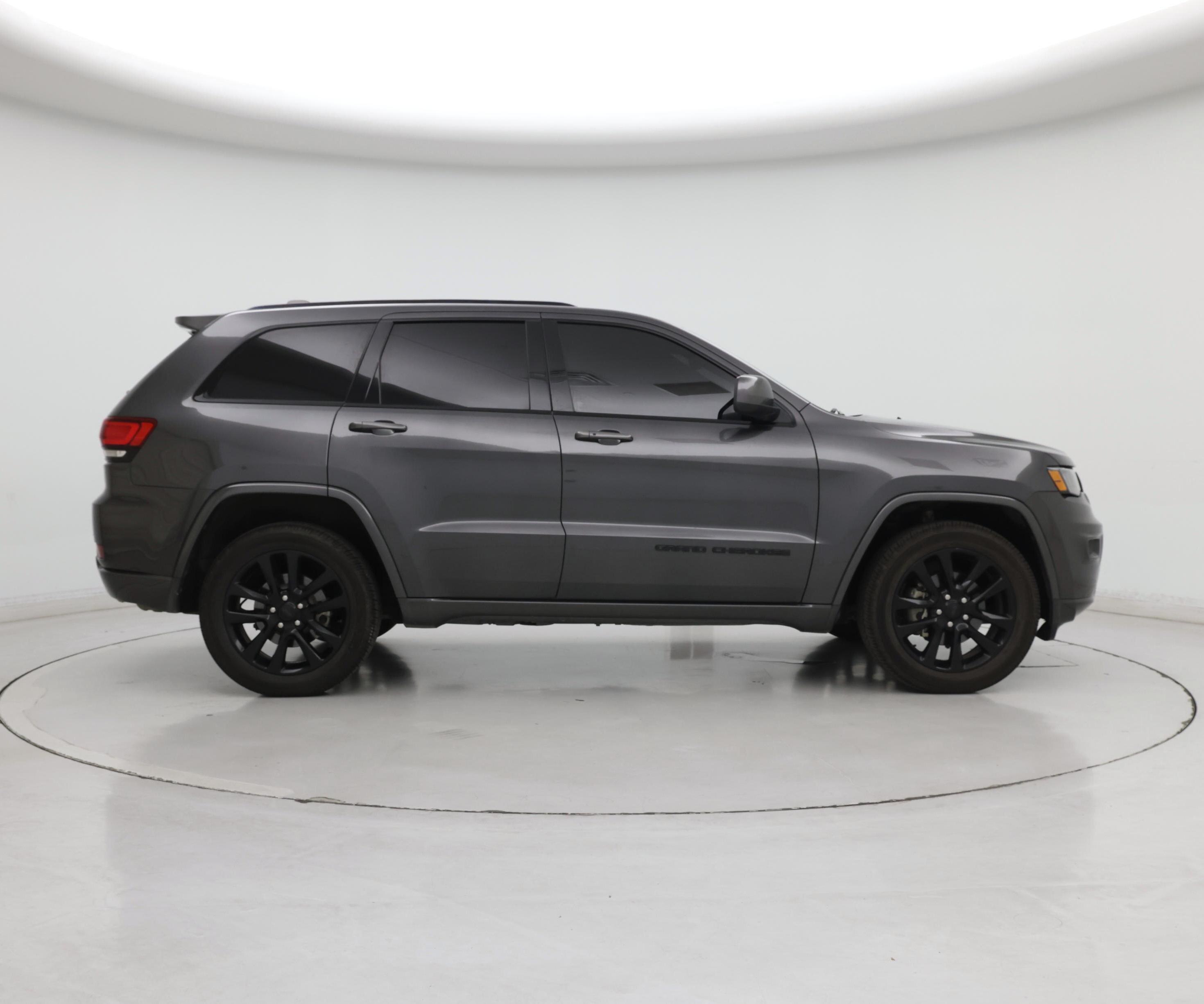 Thumbnail: 2018 Jeep Grand Cherokee - 7