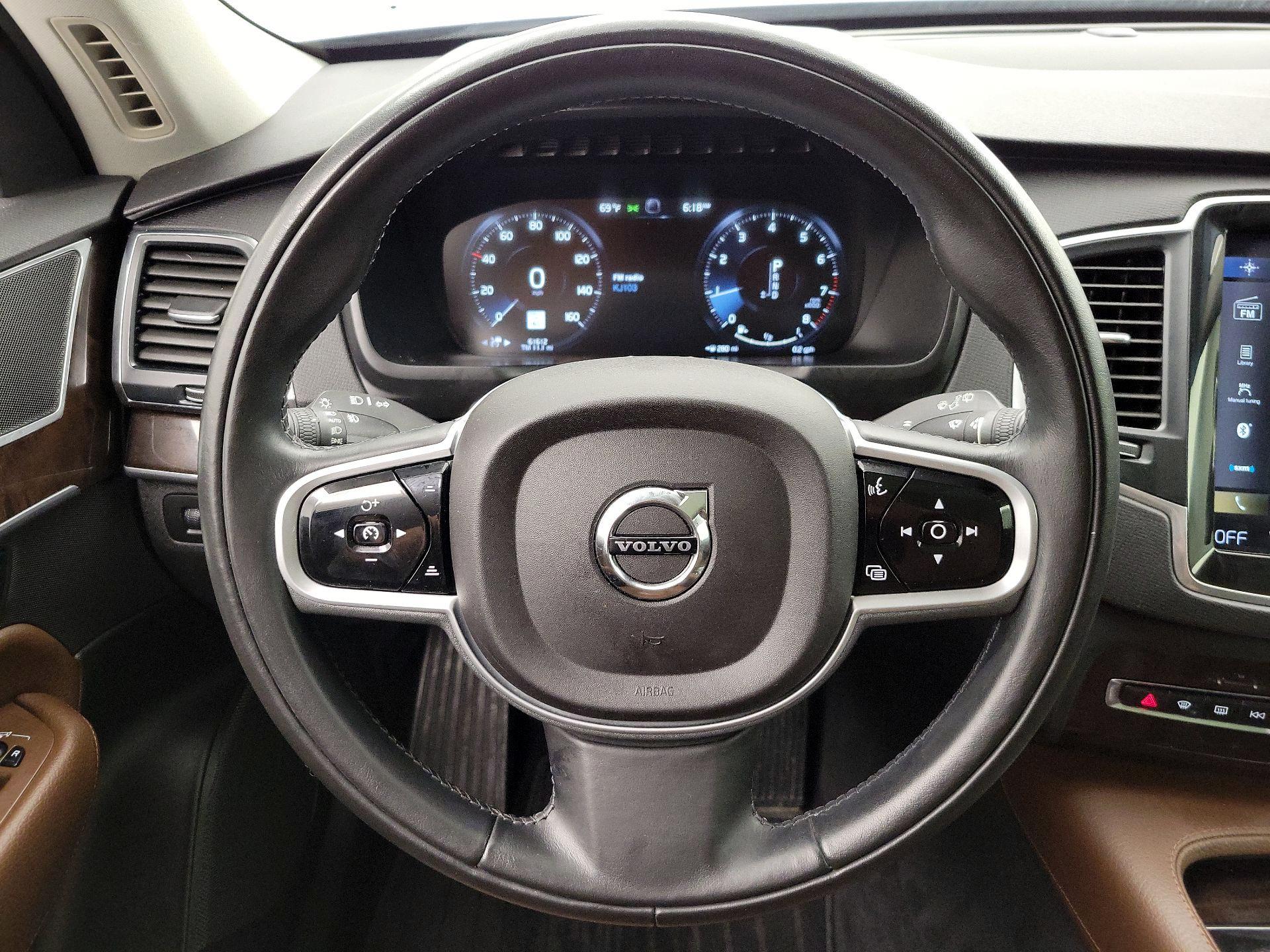 Thumbnail: 2019 Volvo XC90 - 10