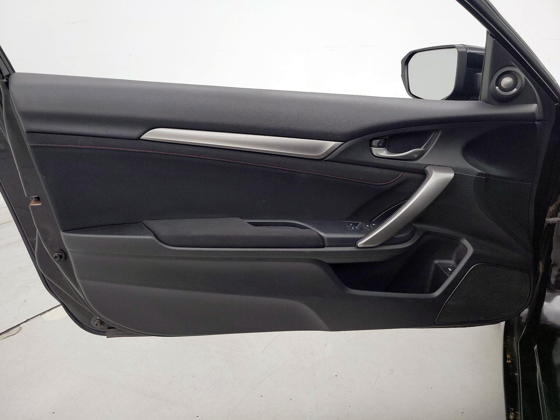 Thumbnail: 2017 Honda Civic - 12