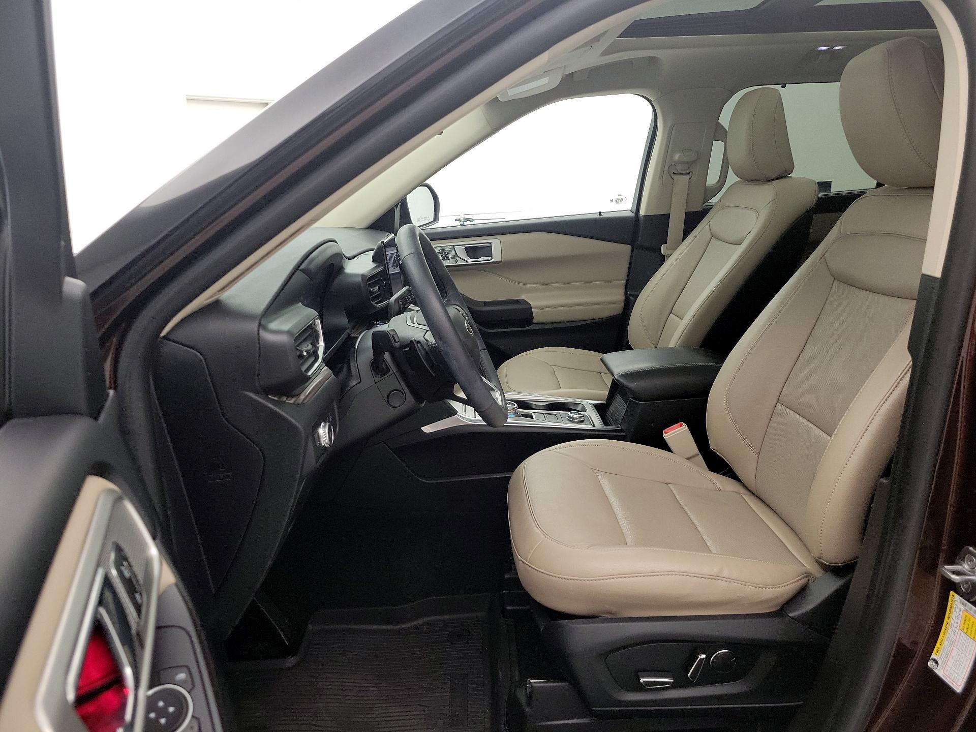 Thumbnail: 2020 Ford Explorer - 11