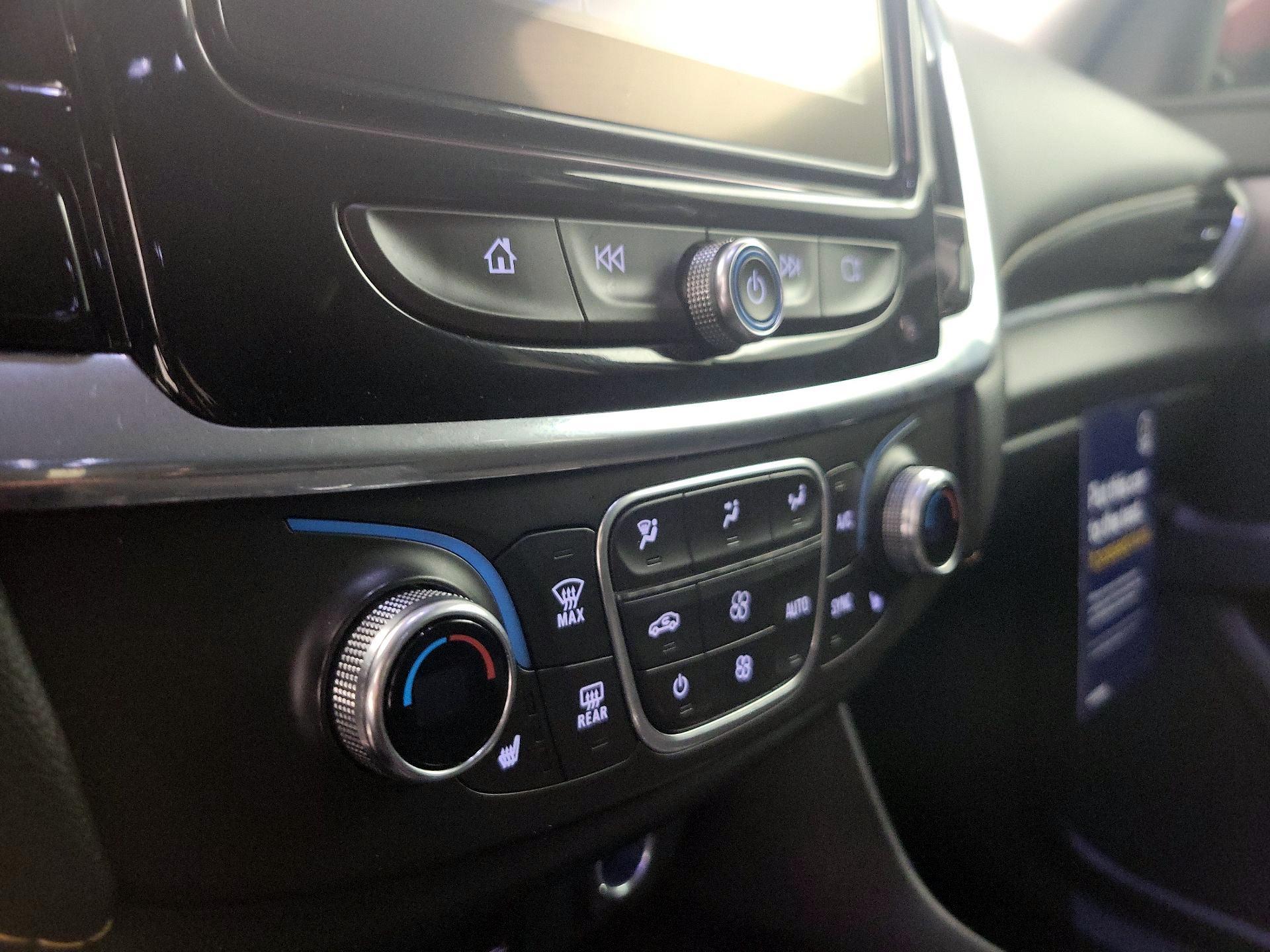 Thumbnail: 2019 Chevrolet Traverse - 16