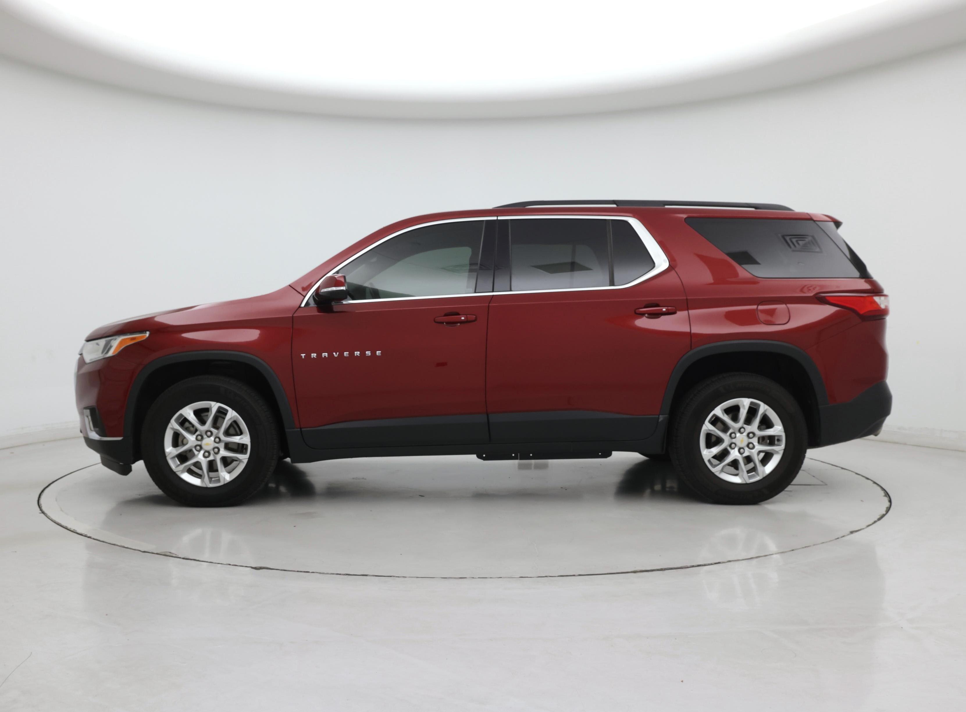 Thumbnail: 2019 Chevrolet Traverse - 3
