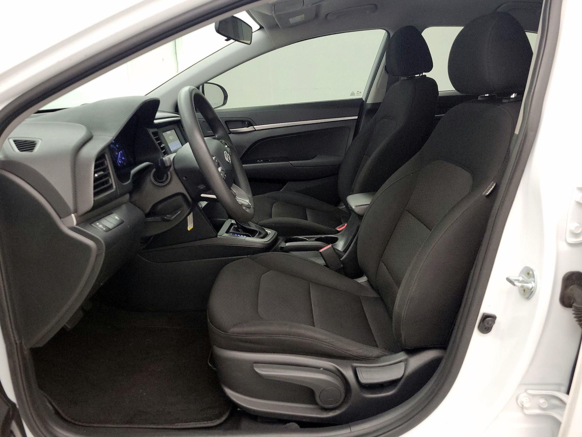 Thumbnail: 2019 Hyundai Elantra - 11
