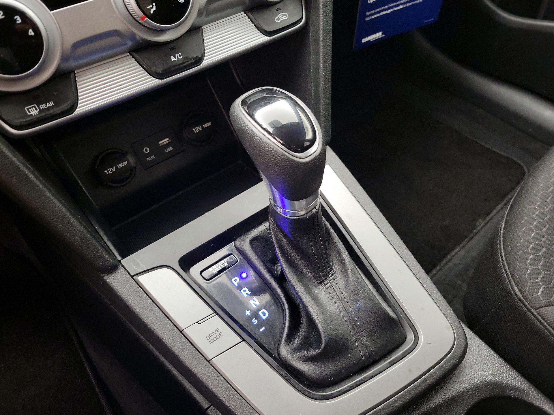 Thumbnail: 2019 Hyundai Elantra - 17