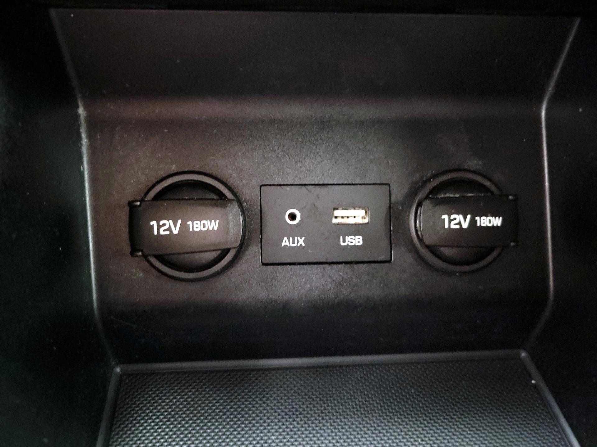 Thumbnail: 2019 Hyundai Elantra - 18