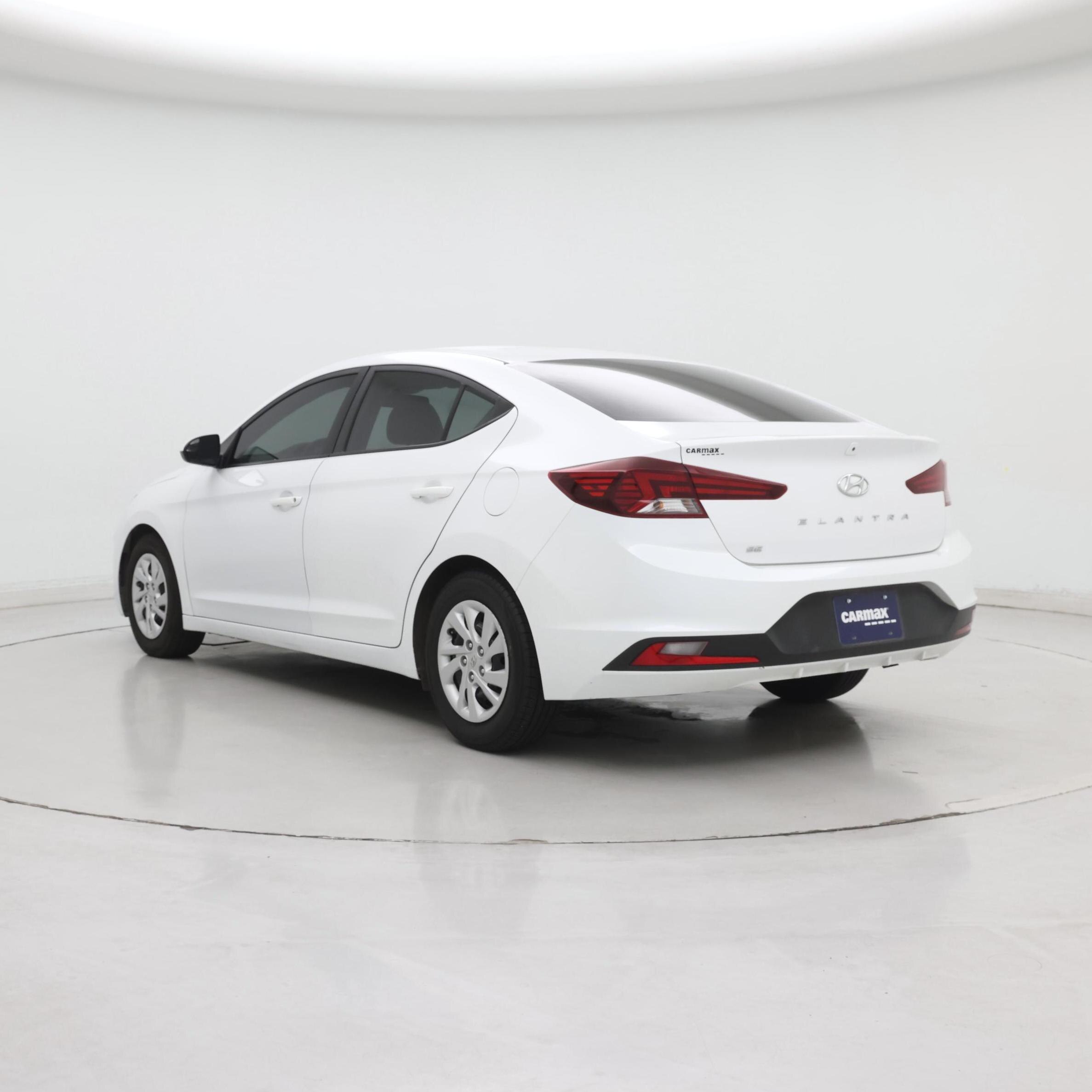Thumbnail: 2019 Hyundai Elantra - 2