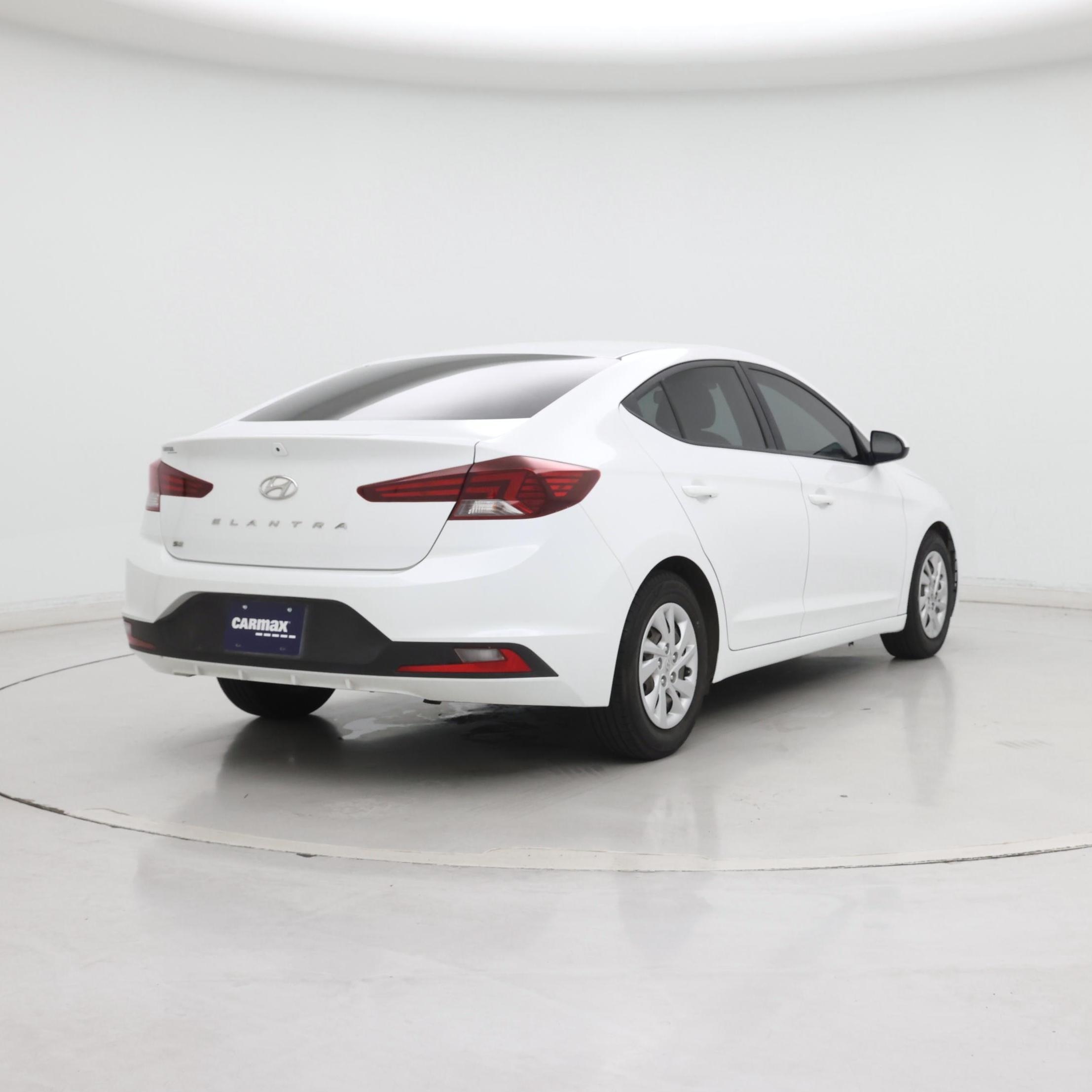 Thumbnail: 2019 Hyundai Elantra - 8