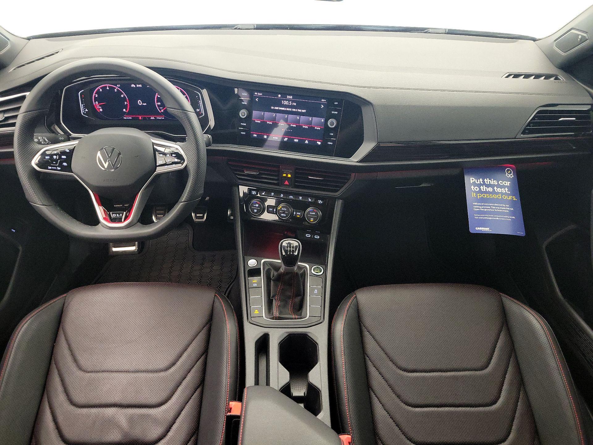 Thumbnail: 2024 Volkswagen Jetta - 9