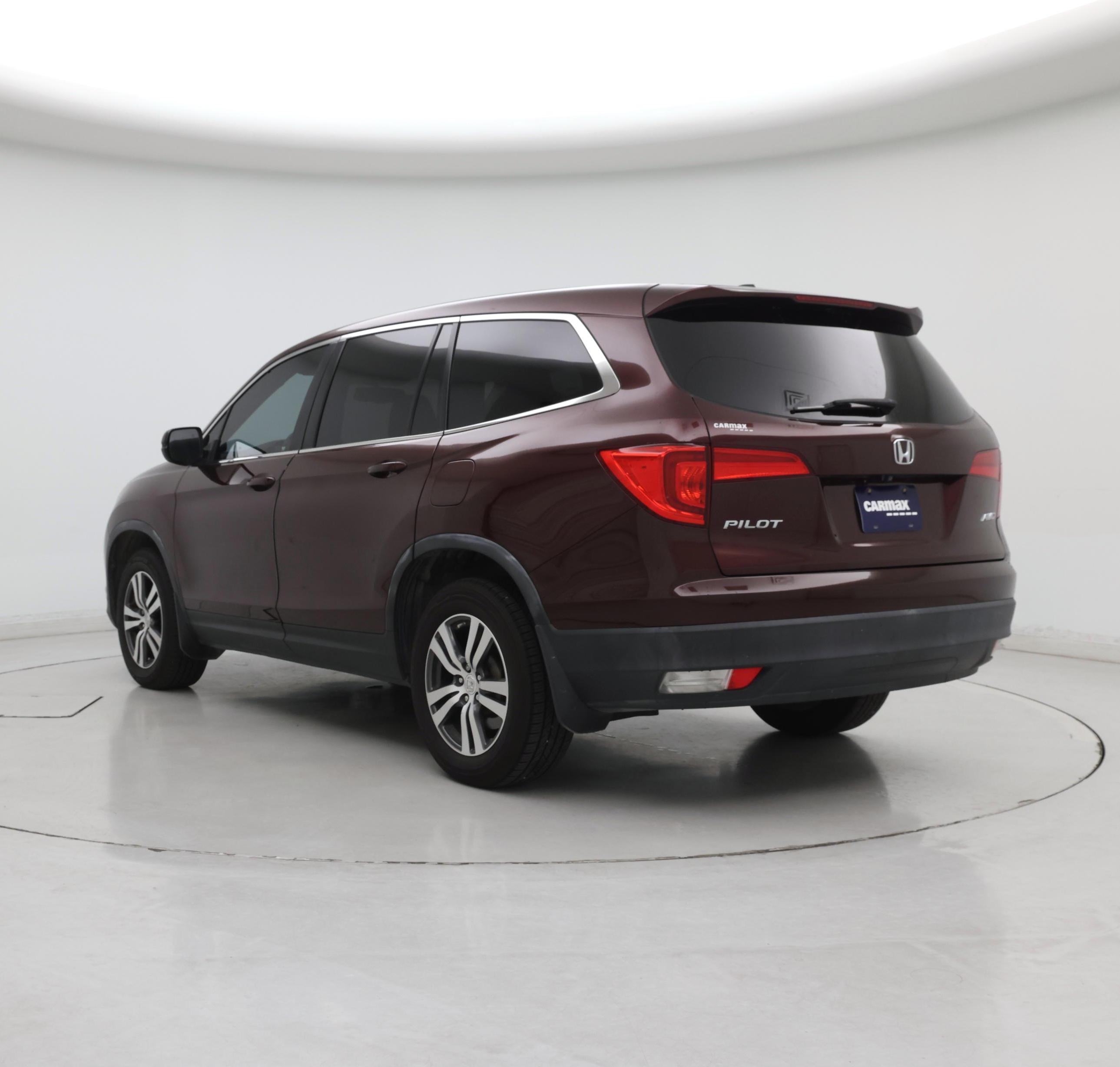 Thumbnail: 2016 Honda Pilot - 2