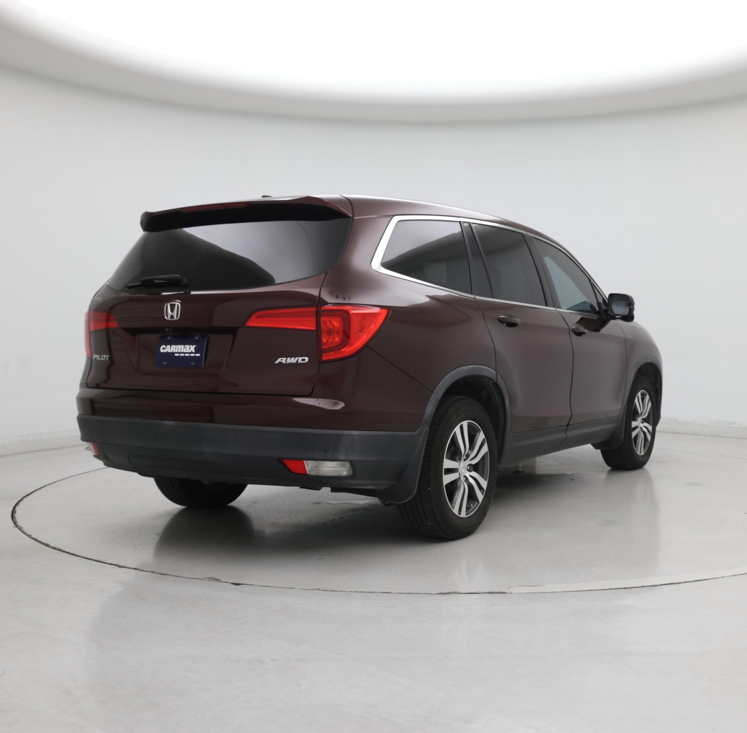 Thumbnail: 2016 Honda Pilot - 8