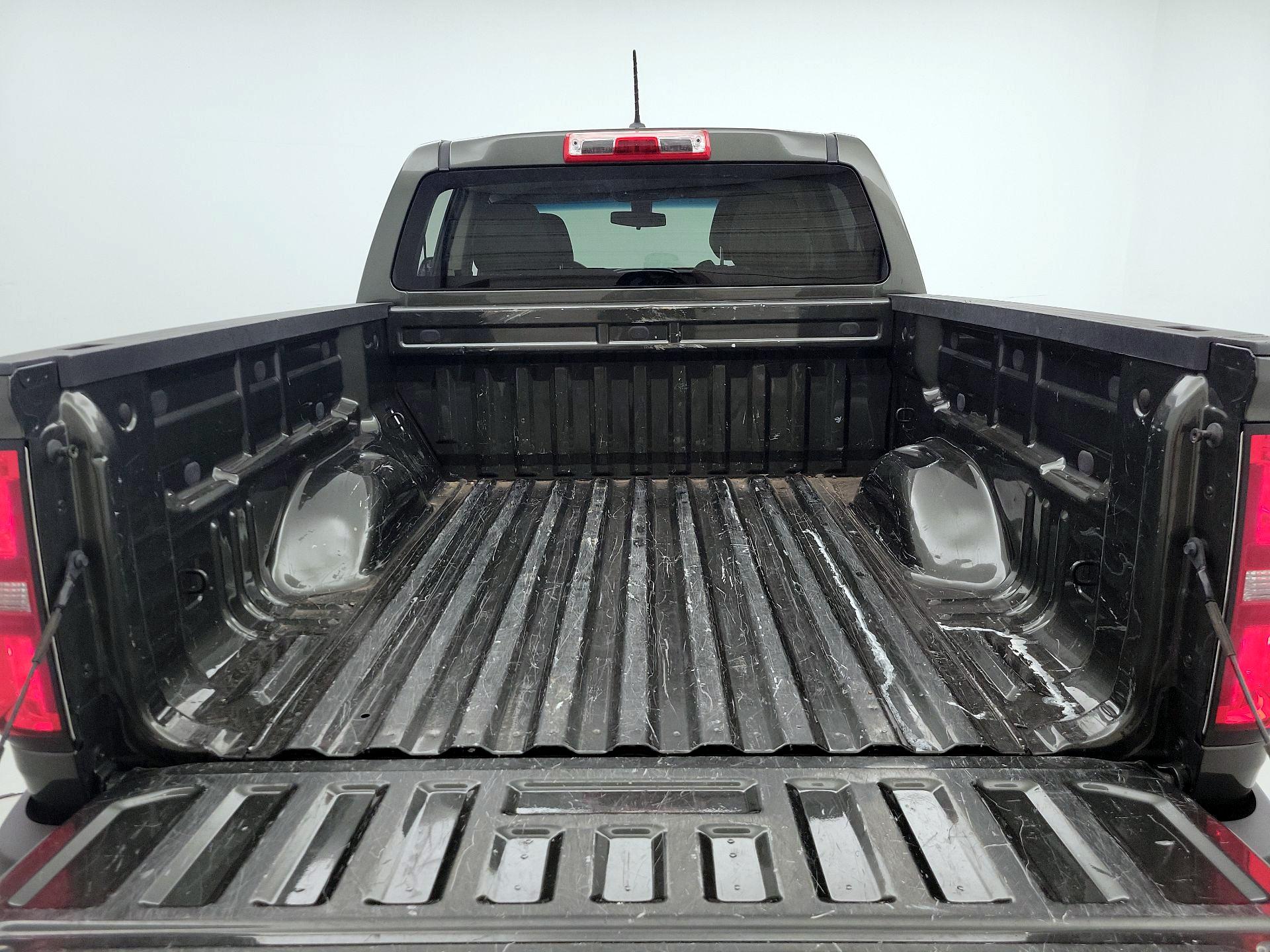 Thumbnail: 2018 Chevrolet Colorado - 20