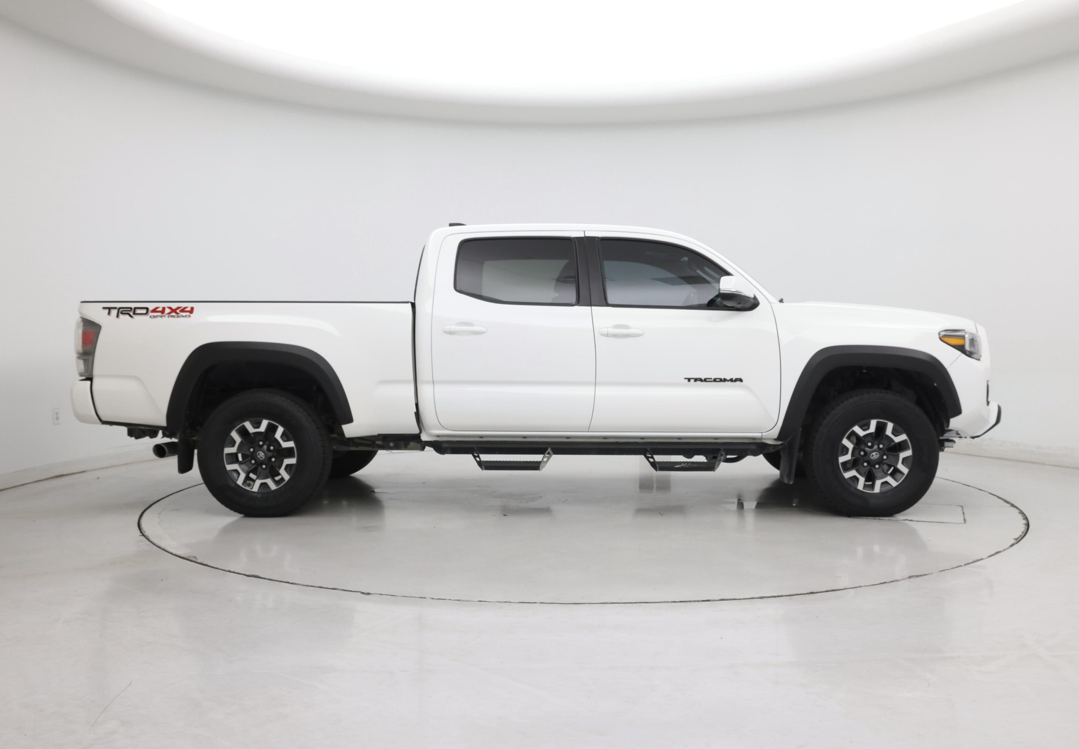 Thumbnail: 2022 Toyota Tacoma - 7