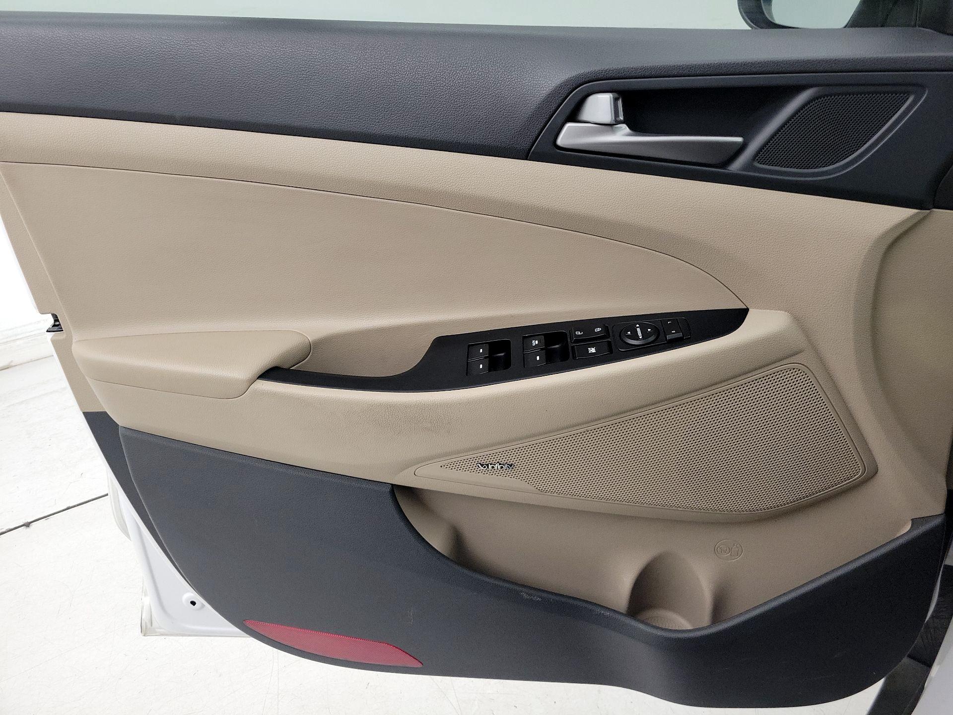 Thumbnail: 2018 Hyundai Tucson - 12