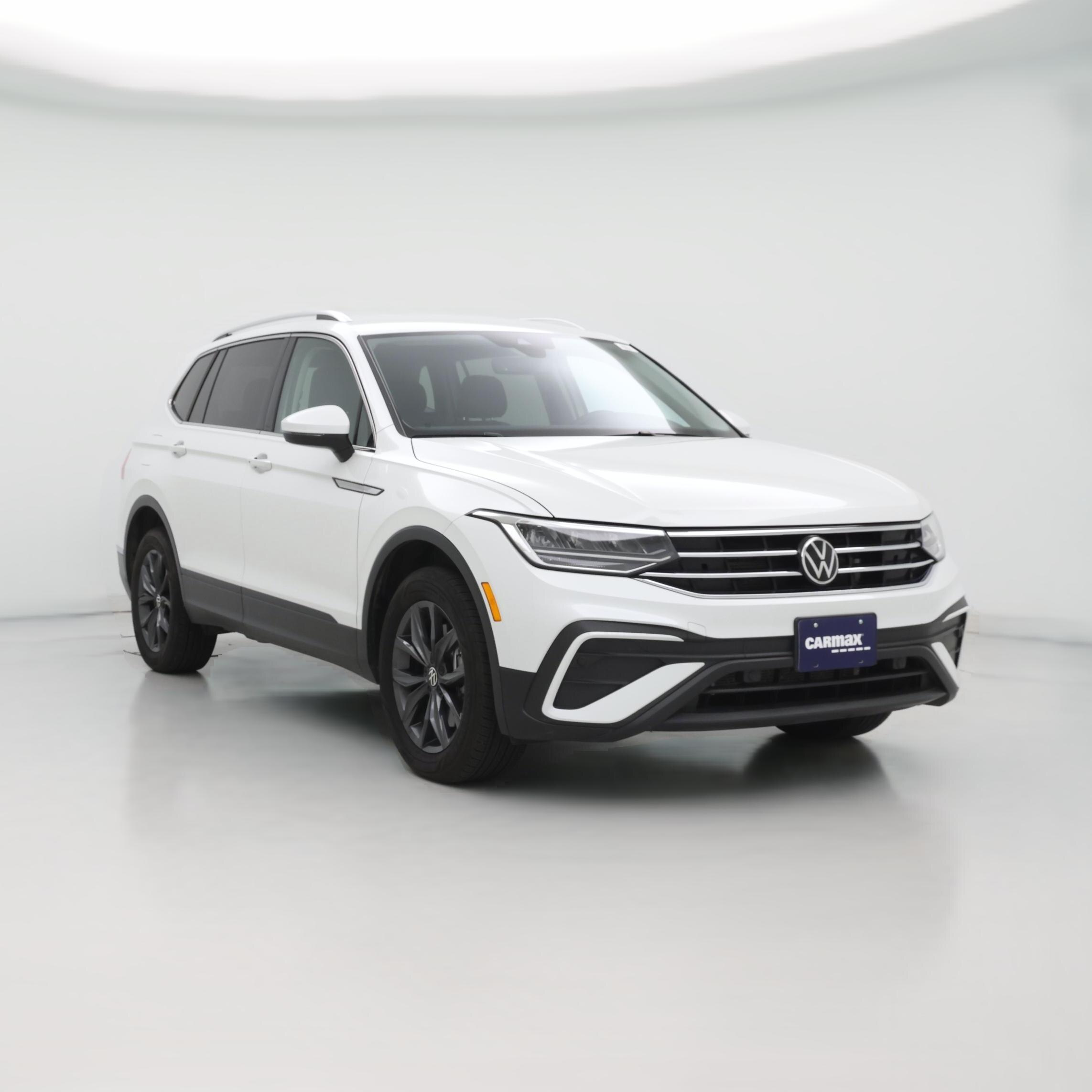 Thumbnail: 2023 Volkswagen Tiguan - 1
