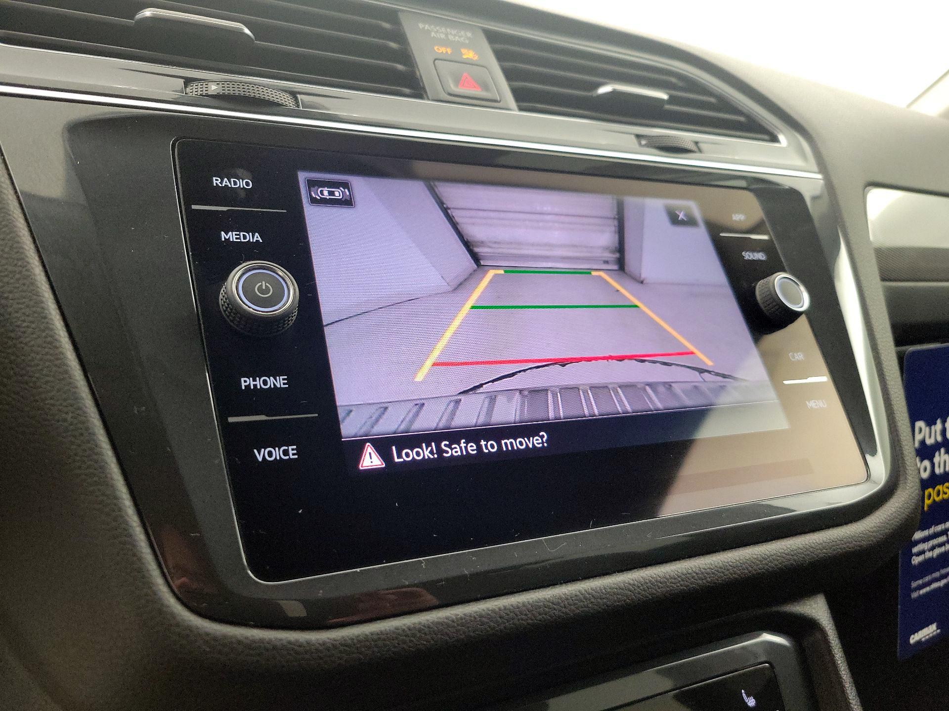 Thumbnail: 2023 Volkswagen Tiguan - 14