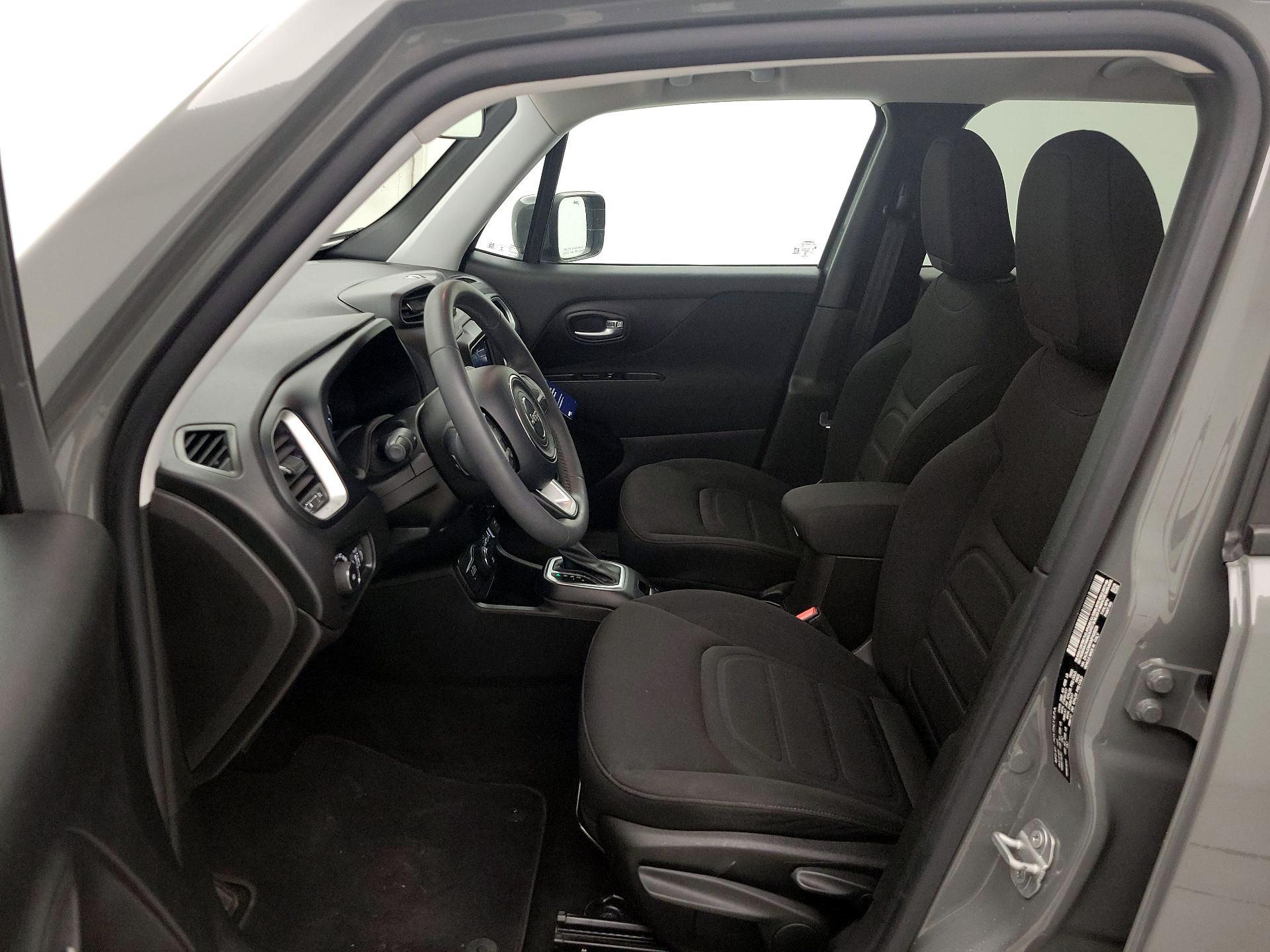 Thumbnail: 2021 Jeep Renegade - 11