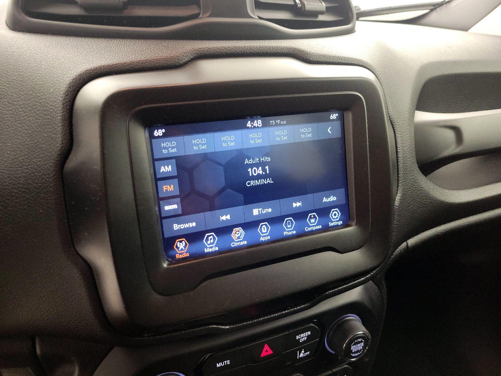Thumbnail: 2021 Jeep Renegade - 15
