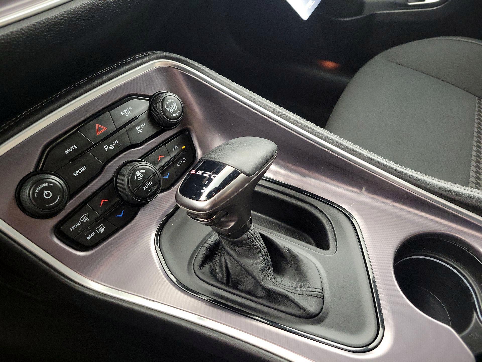 Thumbnail: 2019 Dodge Challenger - 17