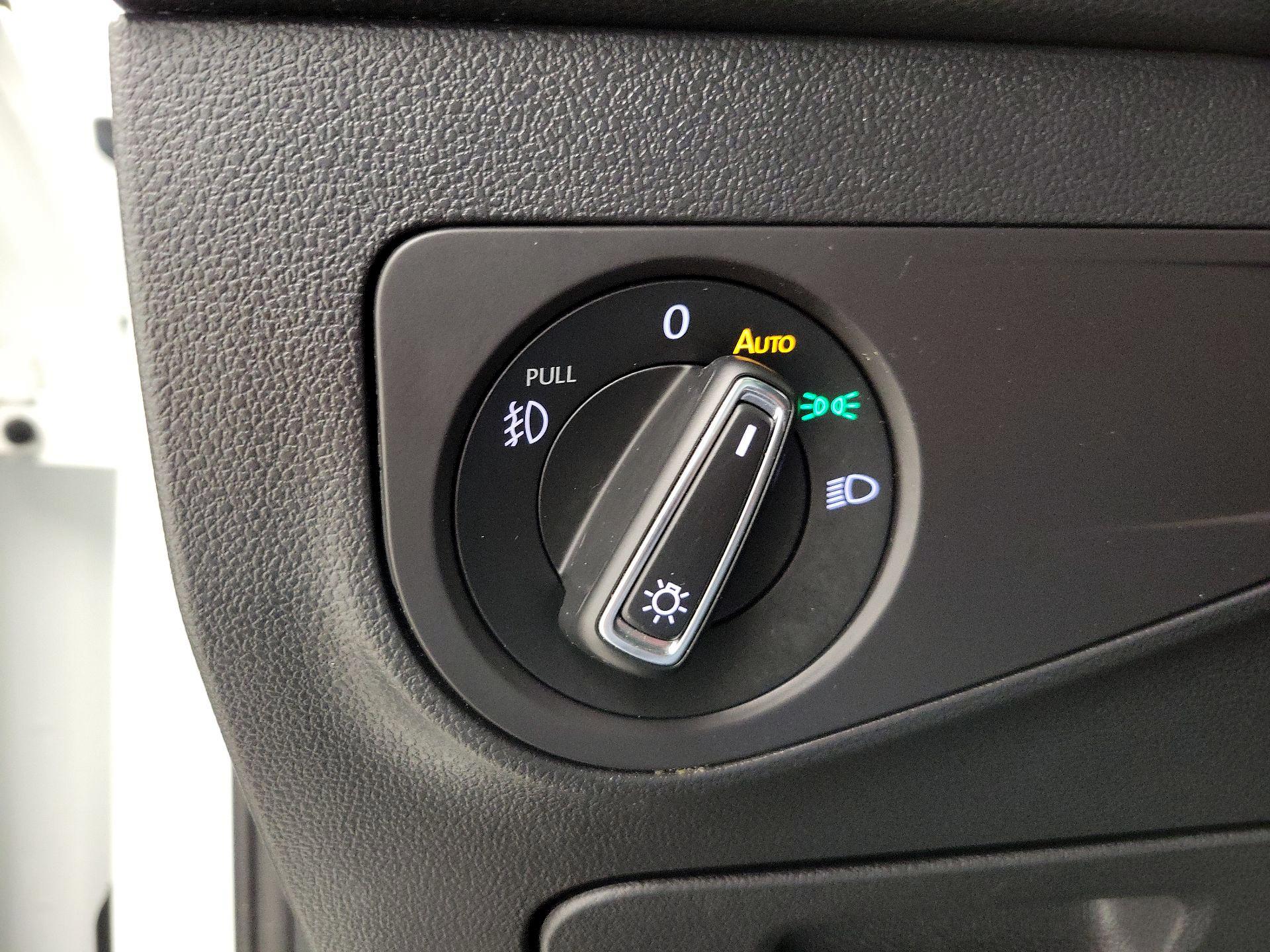 Thumbnail: 2021 Volkswagen Tiguan - 13