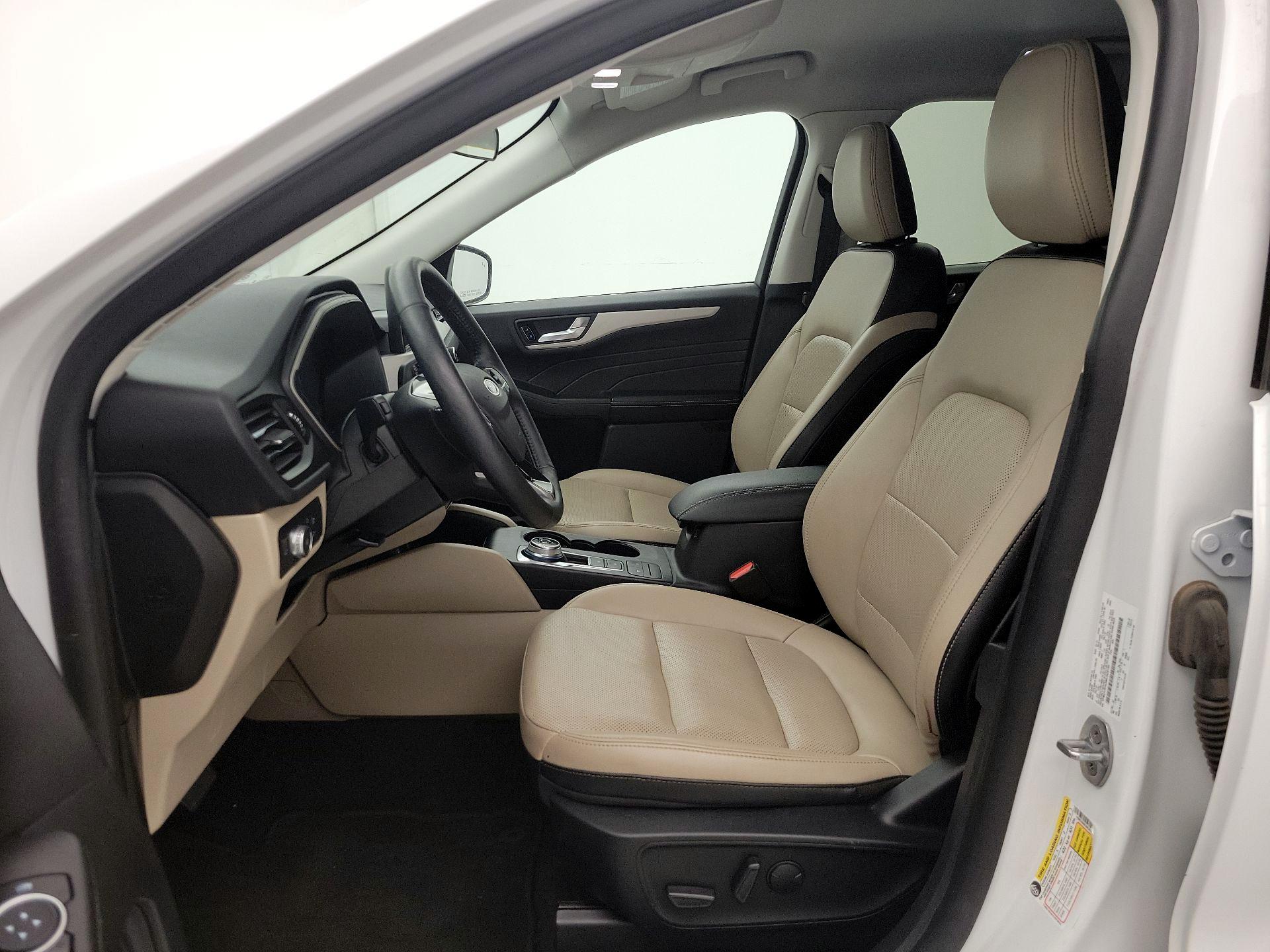 Thumbnail: 2021 Ford Escape - 11