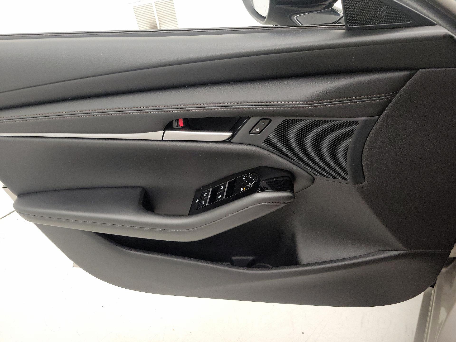 Thumbnail: 2025 Mazda Mazda3 - 12