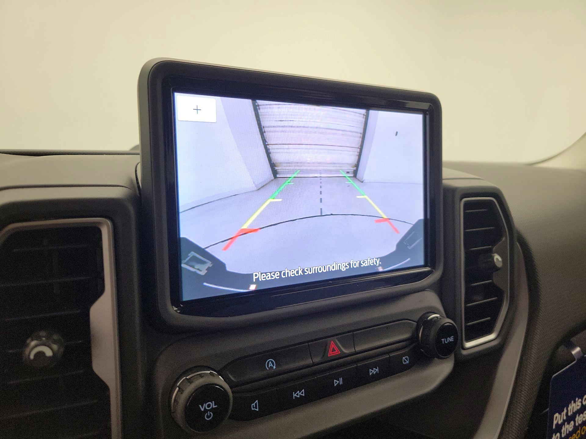 Thumbnail: 2022 Ford Bronco Sport - 14