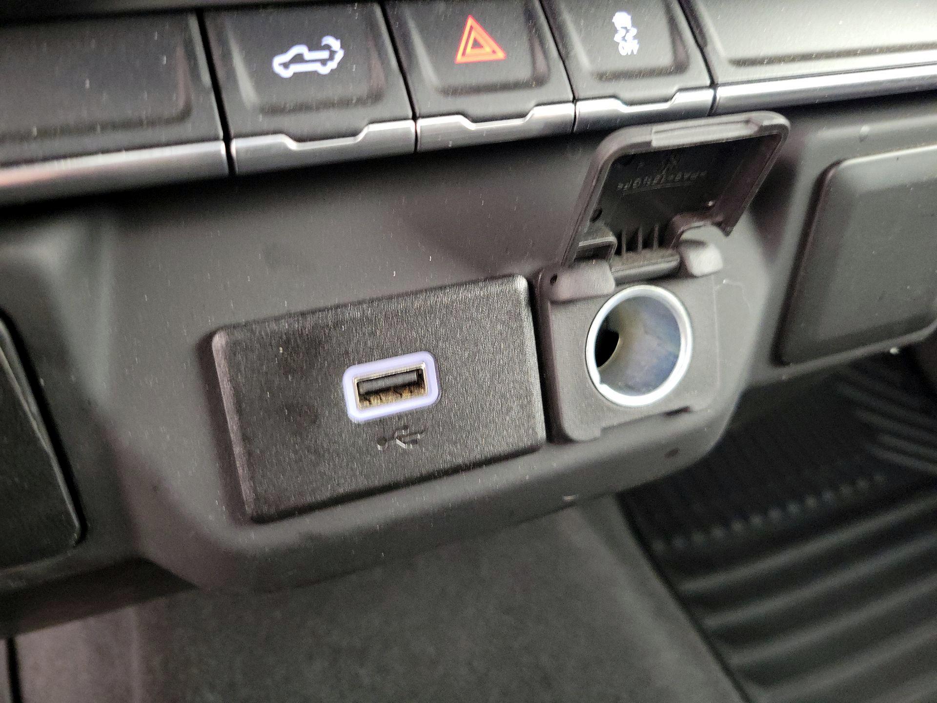 Thumbnail: 2020 GMC Sierra 2500 - 18