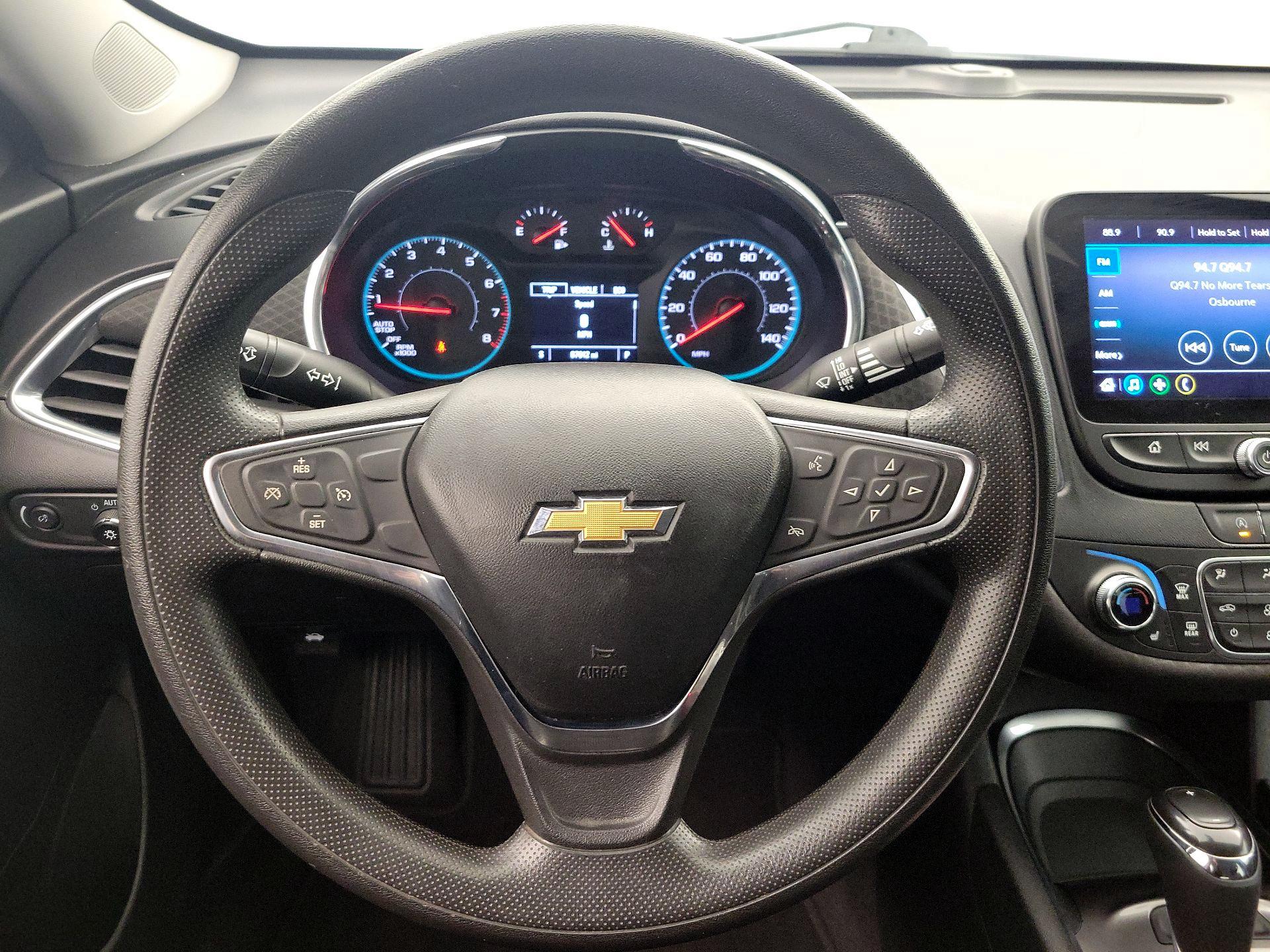 Thumbnail: 2020 Chevrolet Malibu - 10