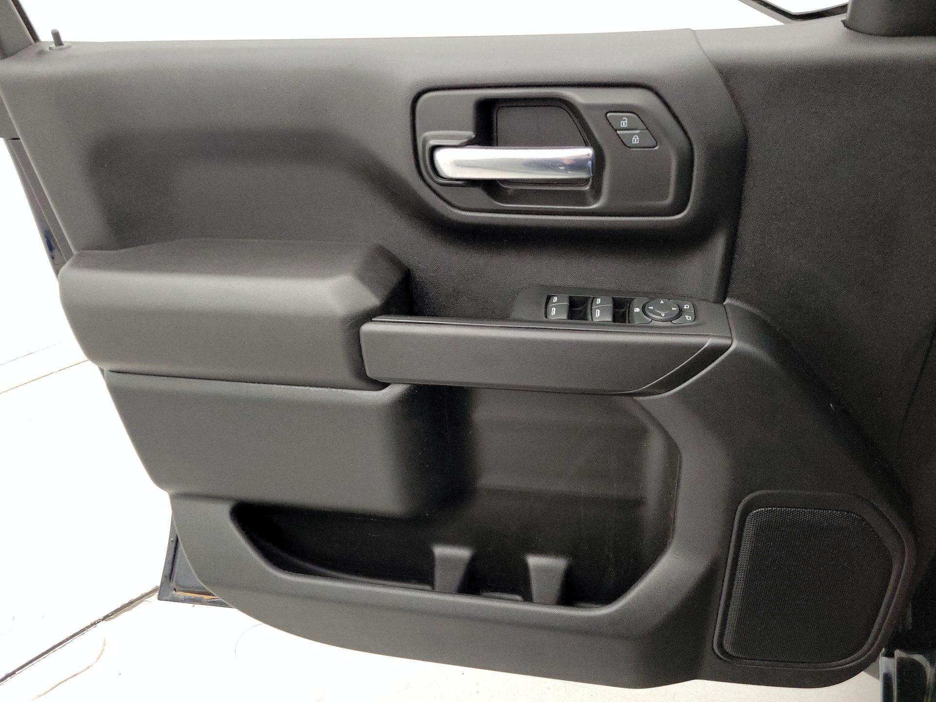 Thumbnail: 2022 Chevrolet Silverado 1500 - 12