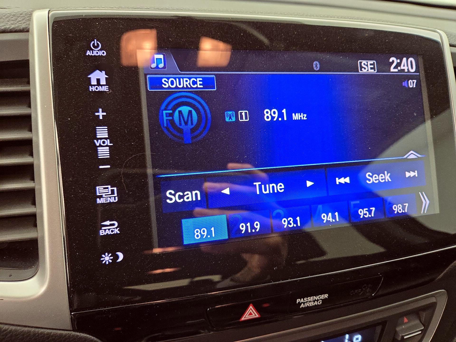 Thumbnail: 2017 Honda Pilot - 15